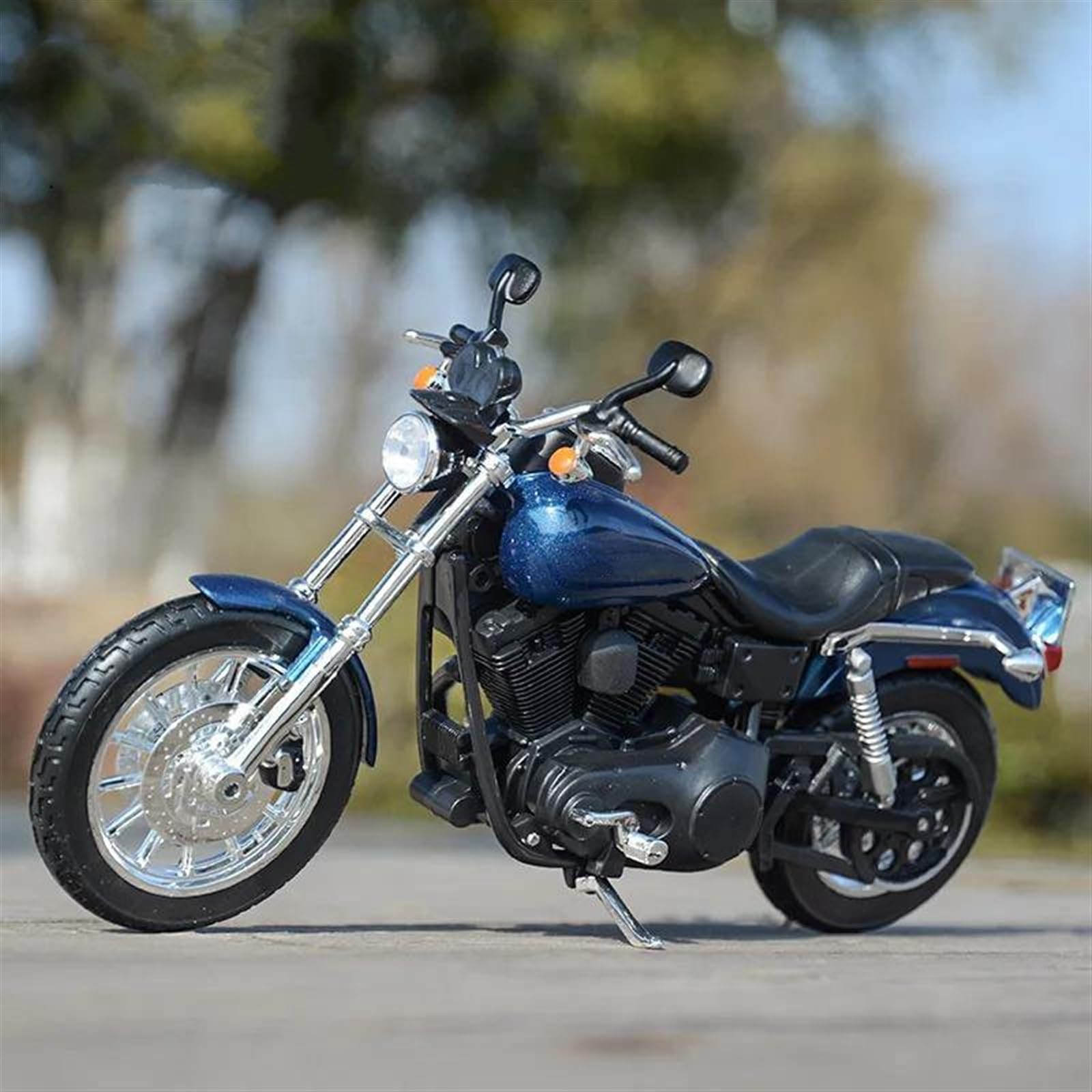 SEYXF Motorbike Toy 1/12 for Harley for Dyna Super Glide Sports 2004 Motorcycle Model Simulation Metal Toy Gifts(with Box)
