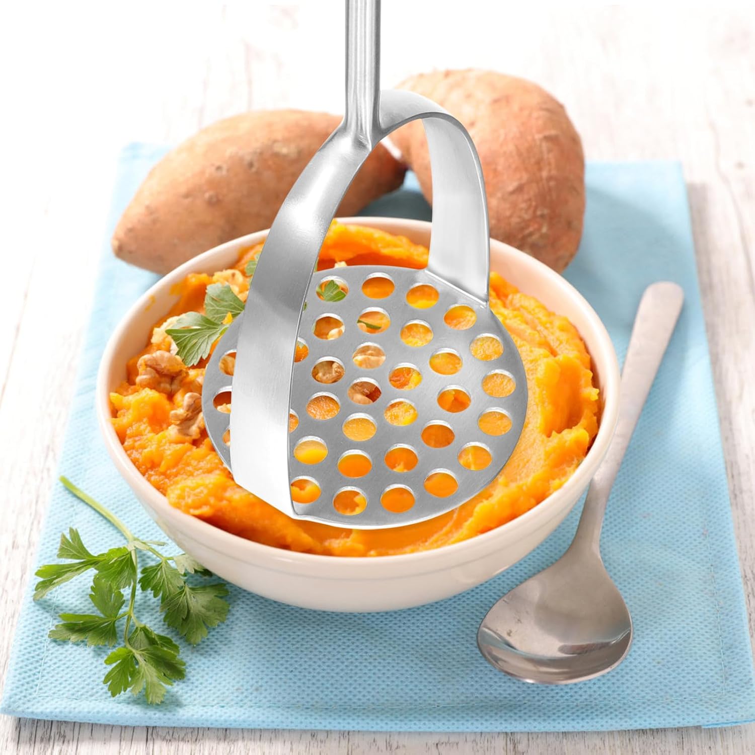 Stainless Steel Handheld Potato Crusher Masher Kitchen Gadget Vegetable Smasher Manual Food Press for Food and Mashed Potatoes Random Color