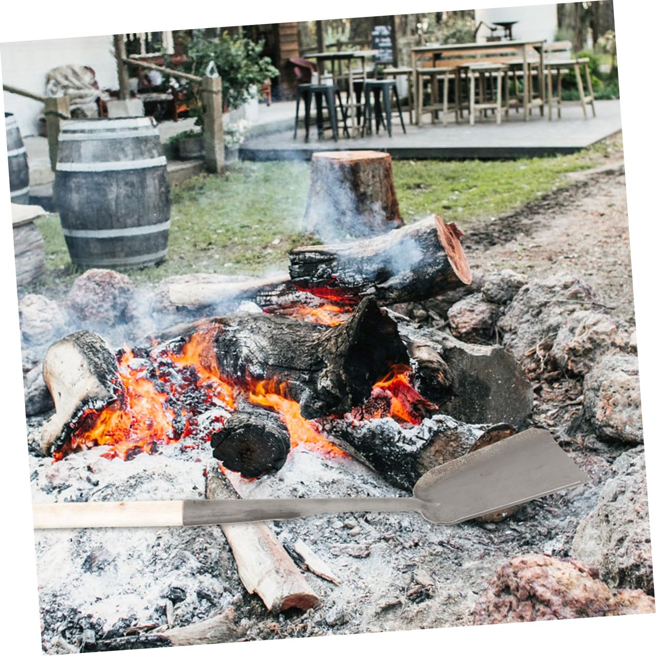 2 Stück Kamin und Ascheschaufel aus Robustem Metall mit Langem Holzgriff Multifunktionale Reinigungsschaufel für Kohle Asche und Grillkohle im Haushalt