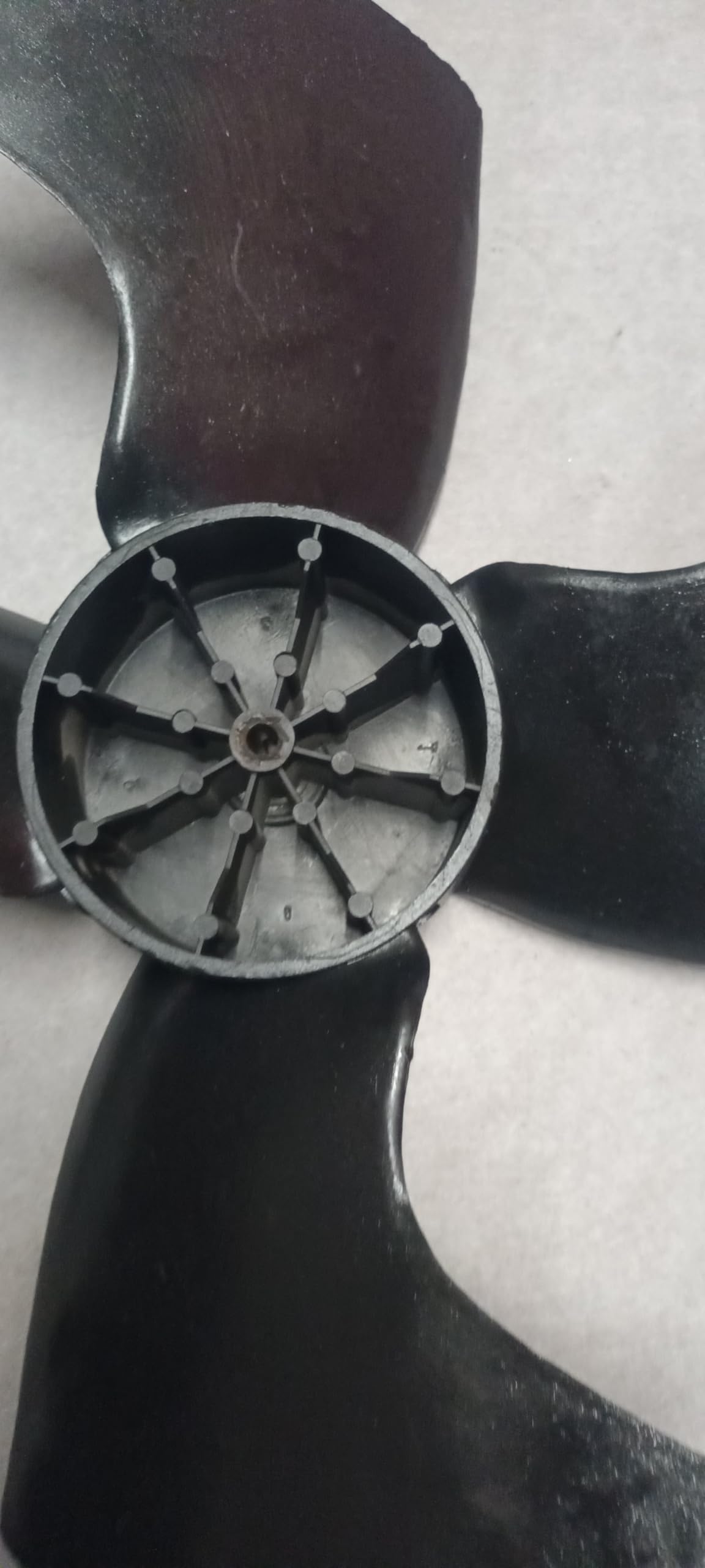 4 Leaf Air Conditioners Fan Blade Black Colour 16 inch Hole Dia:10mm 00-6 3