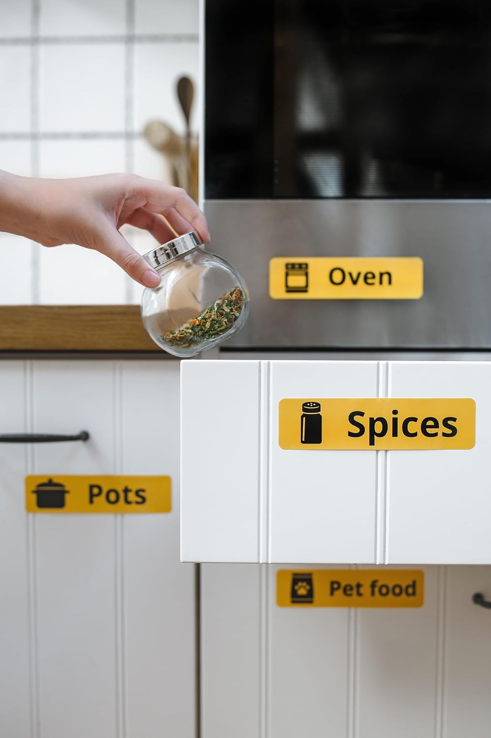 Memory Loss Labels for Dementia & Alzheimer’s Patients – Easy to Read Signs for Kitchen, Bathroom, and Household Items – Bright Yellow Stickers with Icons (A5 Size, 100 Labels)