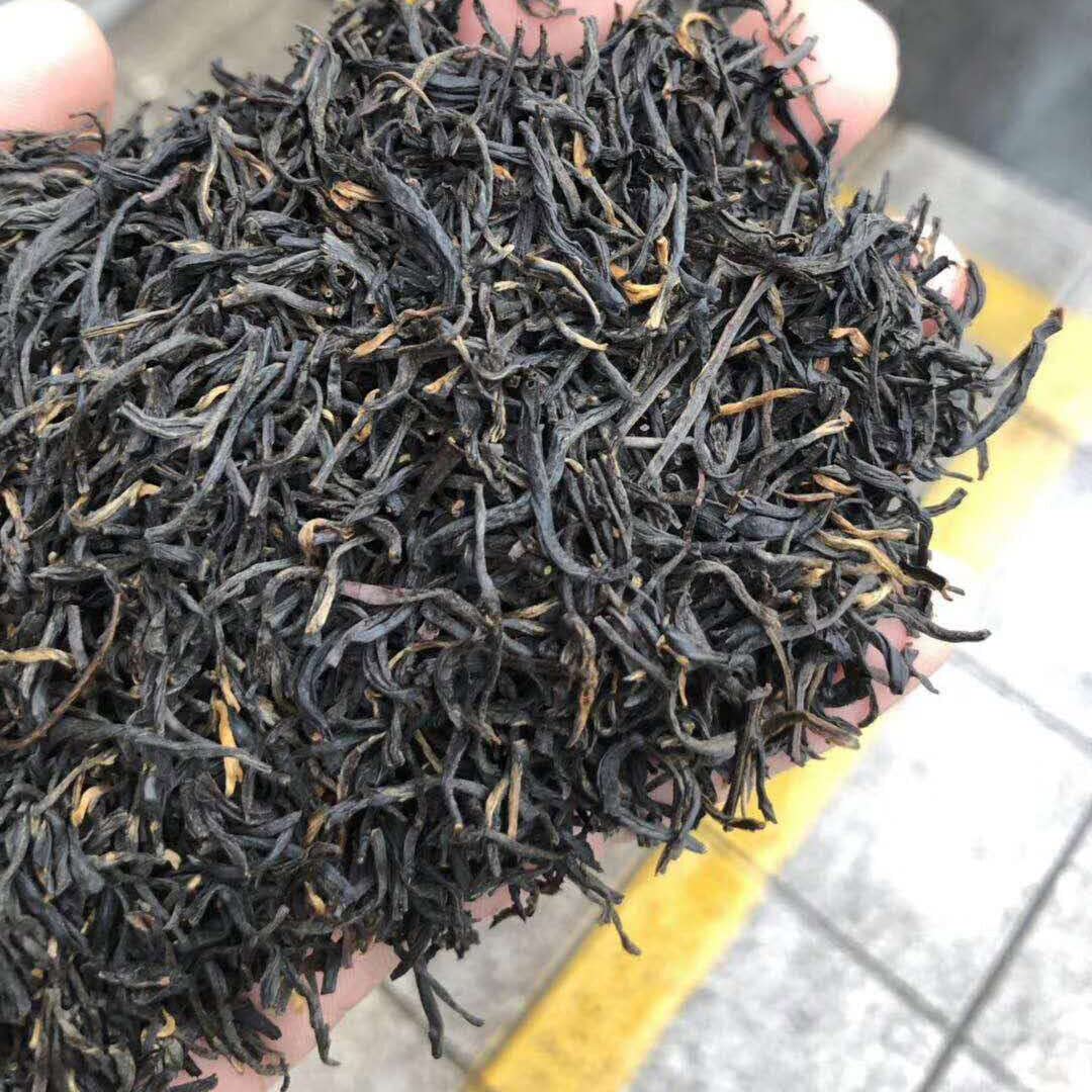 飲料・酒 お値下げしました♪【未開封】武夷山 紅茶 桐芯 岩曇號