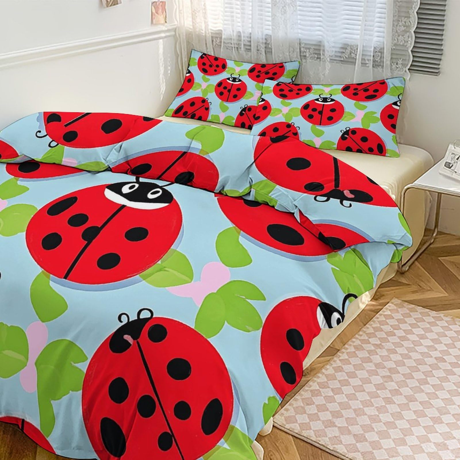Housse de couette douce coccinelle rouge pour créer un nid douillet dans la chambre
