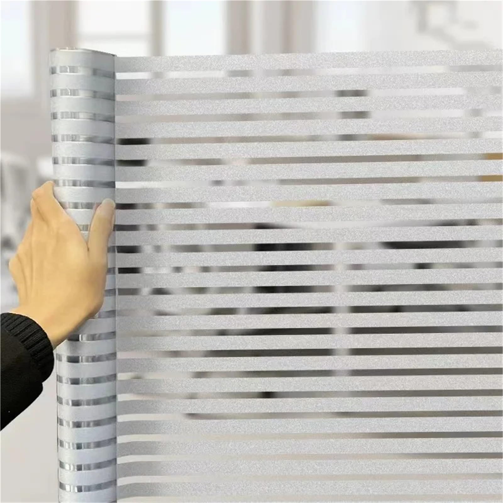 Film pour fenêtre autocollant dépoli pour retrouver le confort d'un bureau sans vis-à-vis