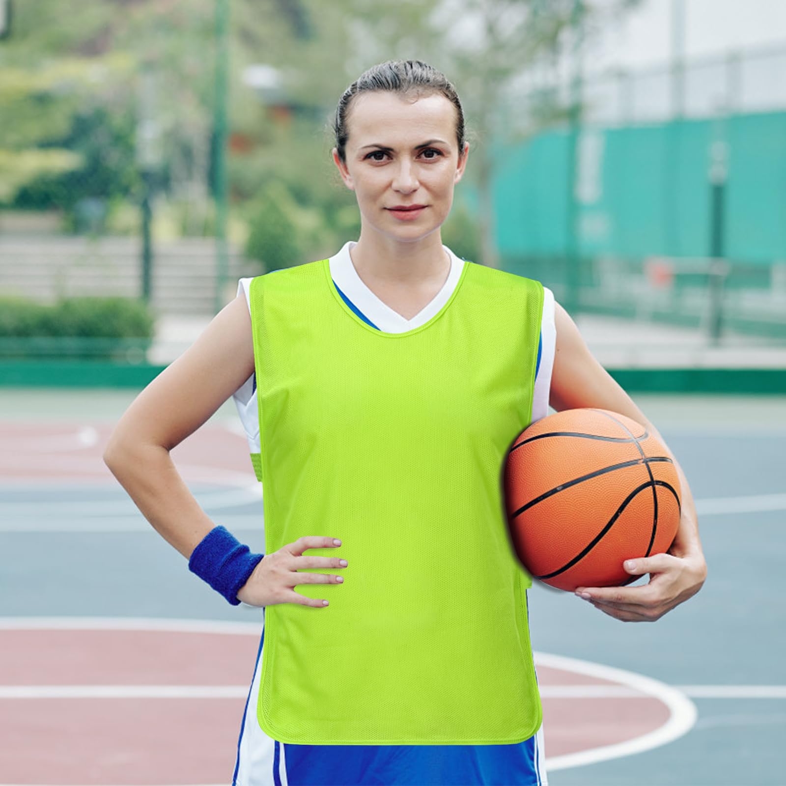 6 Pezzi Pettorine Allenamento Calcio 62 * 65 cm, Bavaglini Sportivi per Calcio, Traspirante Gilet Pallacanestro Donna Uomo Adulti Junior xl Adatto a 170-200 cm di Altezza
