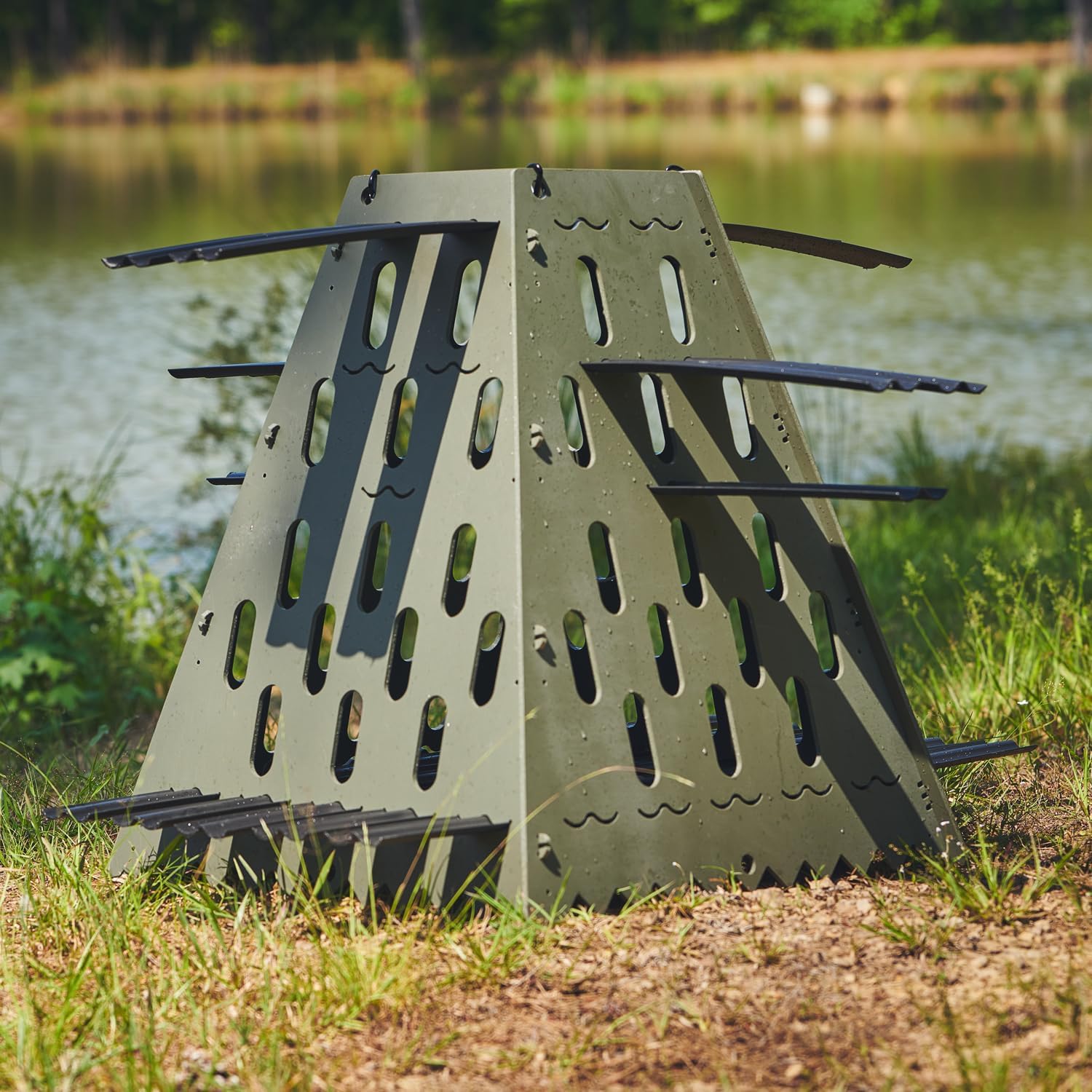 Texas Hunter Fish Pyramid - Mid Water Fish Habitat & Attractant