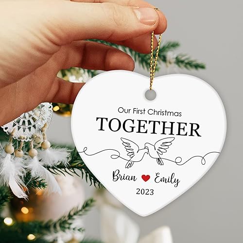 Miniatura 6 de Adorno de primera Navidad juntos 2023, adorno de primera Navidad, adorno de pareja regalo para aniversario de citas, adorno de cerámica