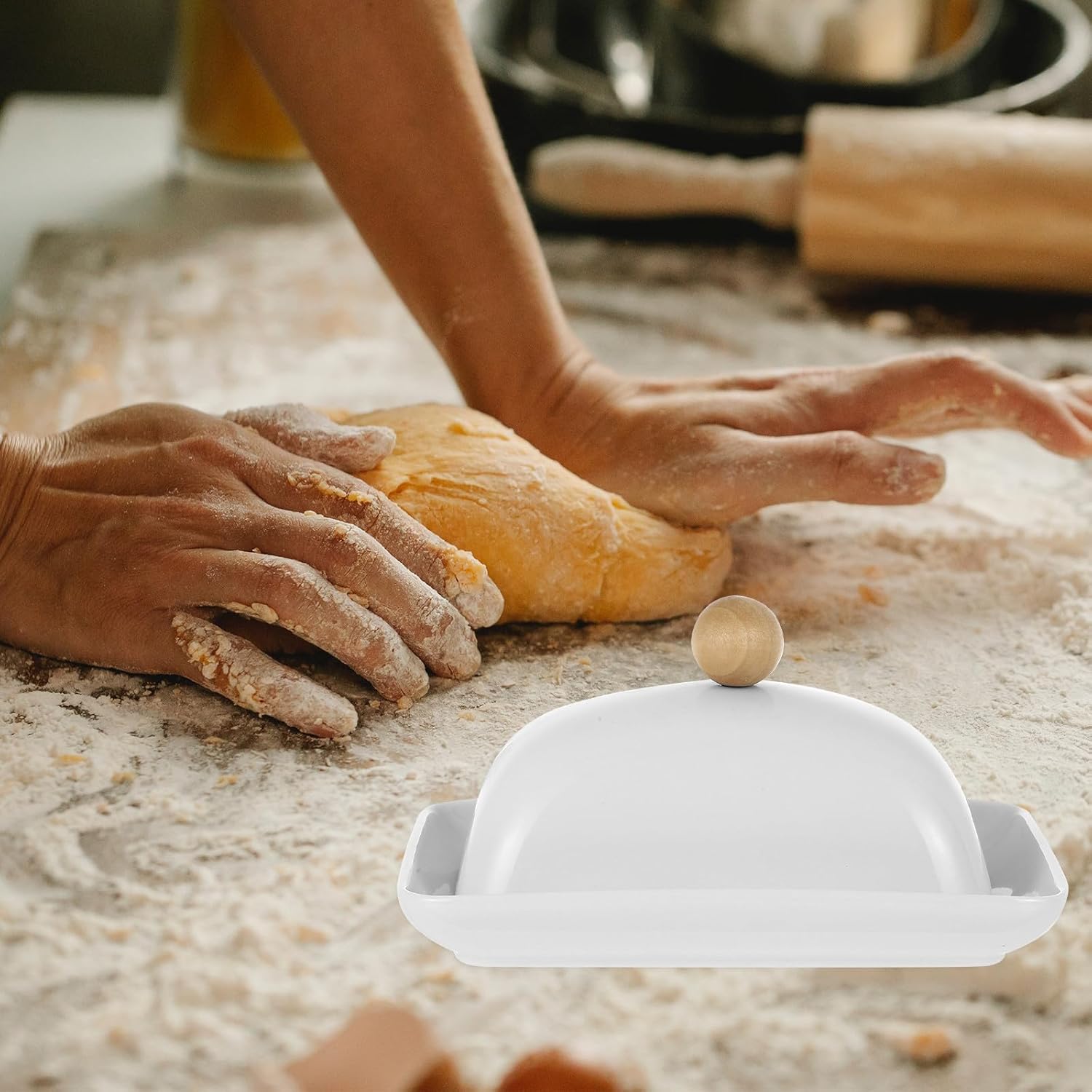 BESPORTBLE Ceramic Butter Dish with Lid White Covered Butter Holder Kitchen Counter Tray for Home Tabletop Serving