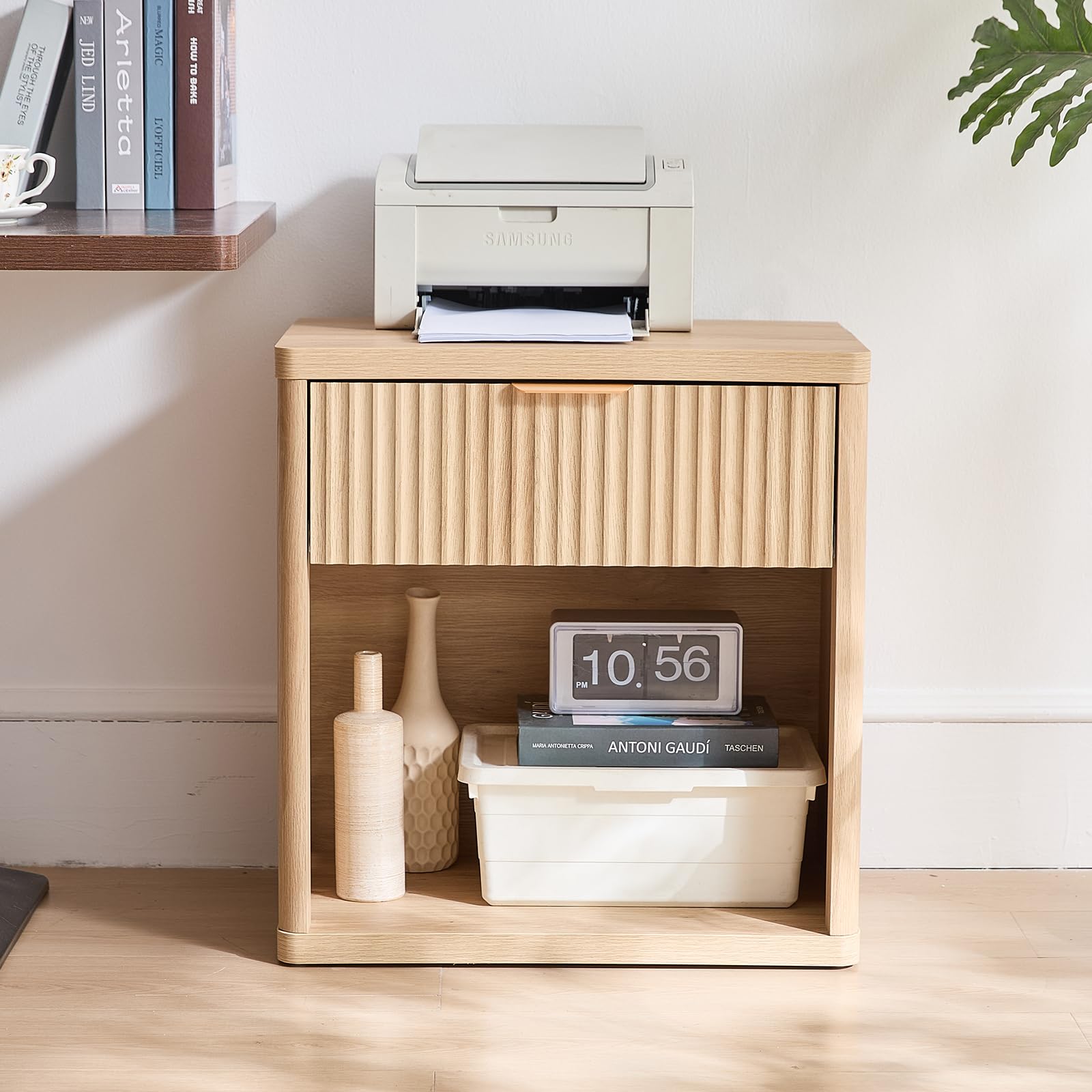 LELELINKY Fluted Nightstand, 23