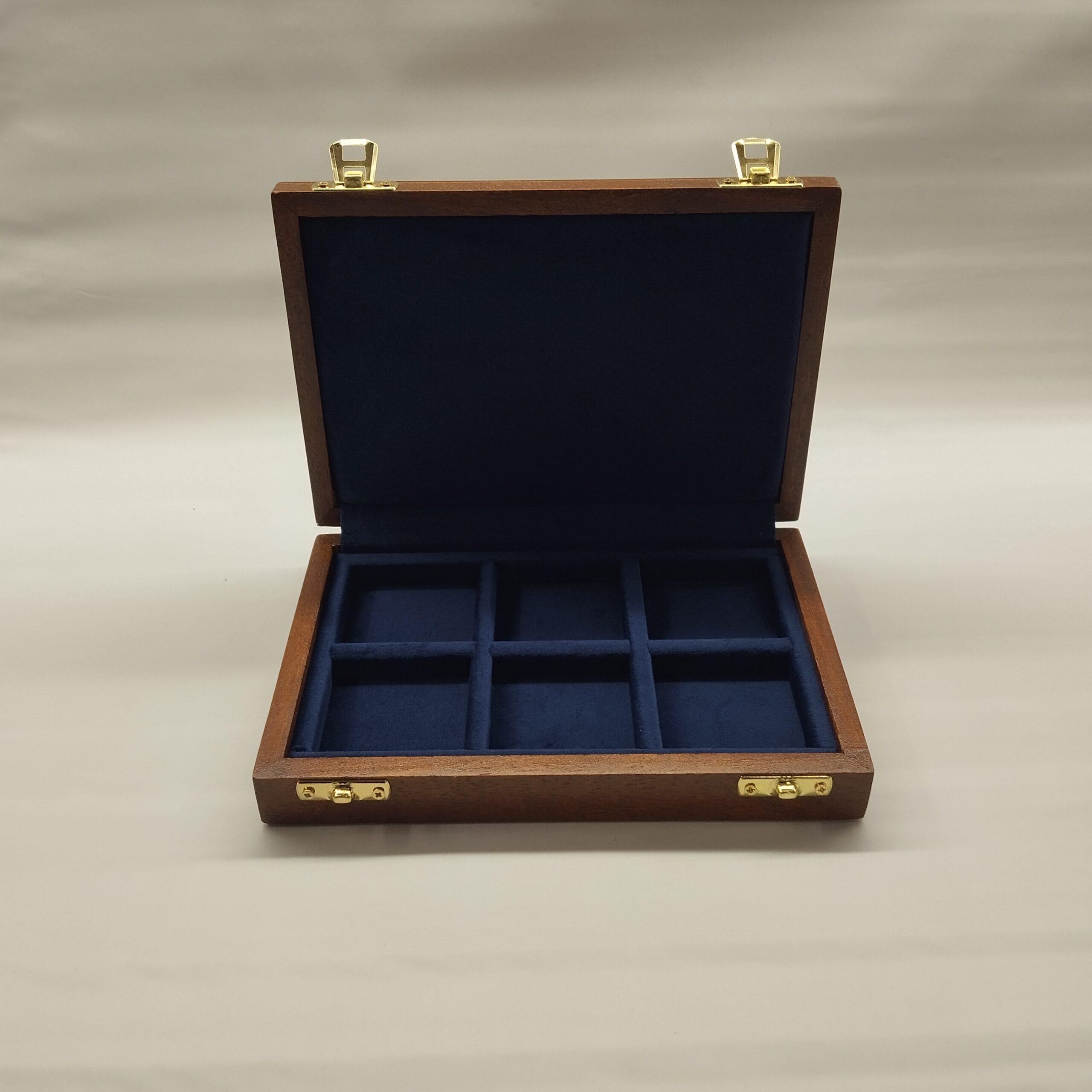 Caja para Monedas de colección 6 Compartimentos 40x40mm, Madera Maciza y Terciopelo, numerada con Certificado, numismática