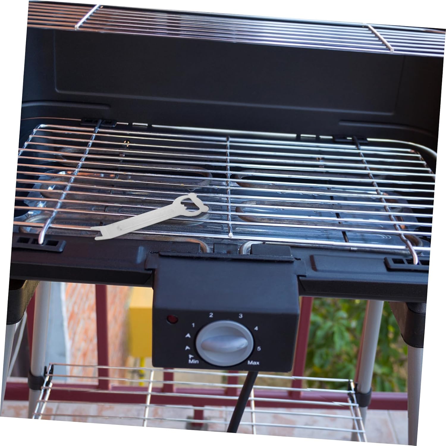 4 Pack Iron Barbecue Plate Holder for Safe Outdoor Cooking