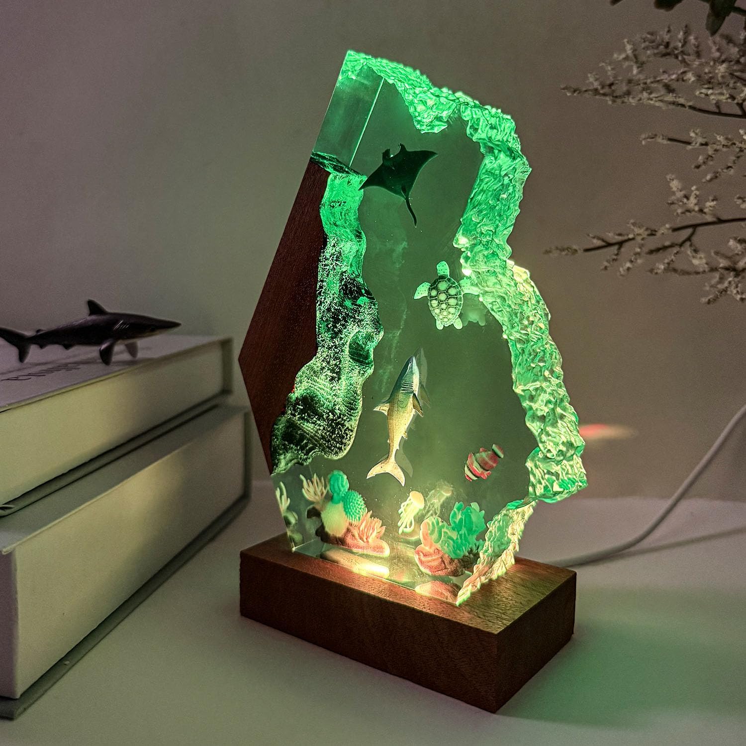 Shark Resin Ocean Lamp,Handmade RGB LED Night Light with Wooden Base,Sharks Decor for Home Office,Shark Gifts for Ocean Lovers,Birhtday Holiday Gifts for Women & Men (M 9"x6")