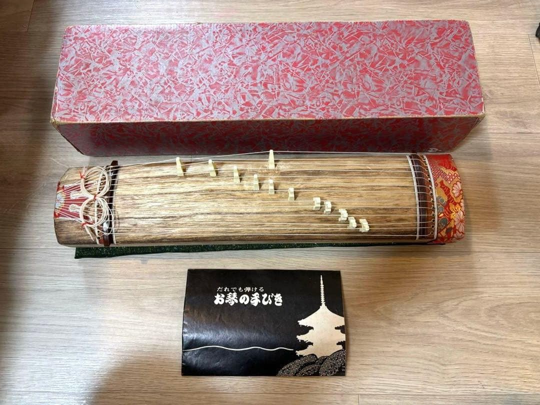 Amazon.co.jp: だれでも弾ける お琴の手びき ミニ琴 : 楽器・音響機器