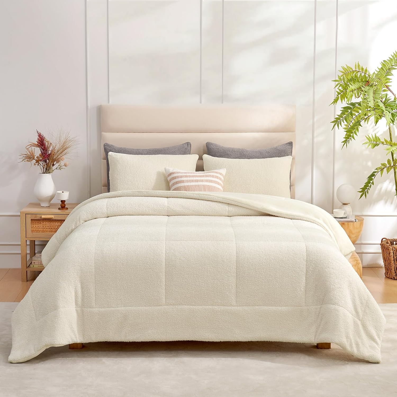 Snuggle Sac Ultra Soft Queen Comforter Set Ivory, 3 Pieces Solid Warm Sherpa Fluffy Bedding Comforter Sets Queen Size (1 Comforter, 2 Shams) Ivory Queen