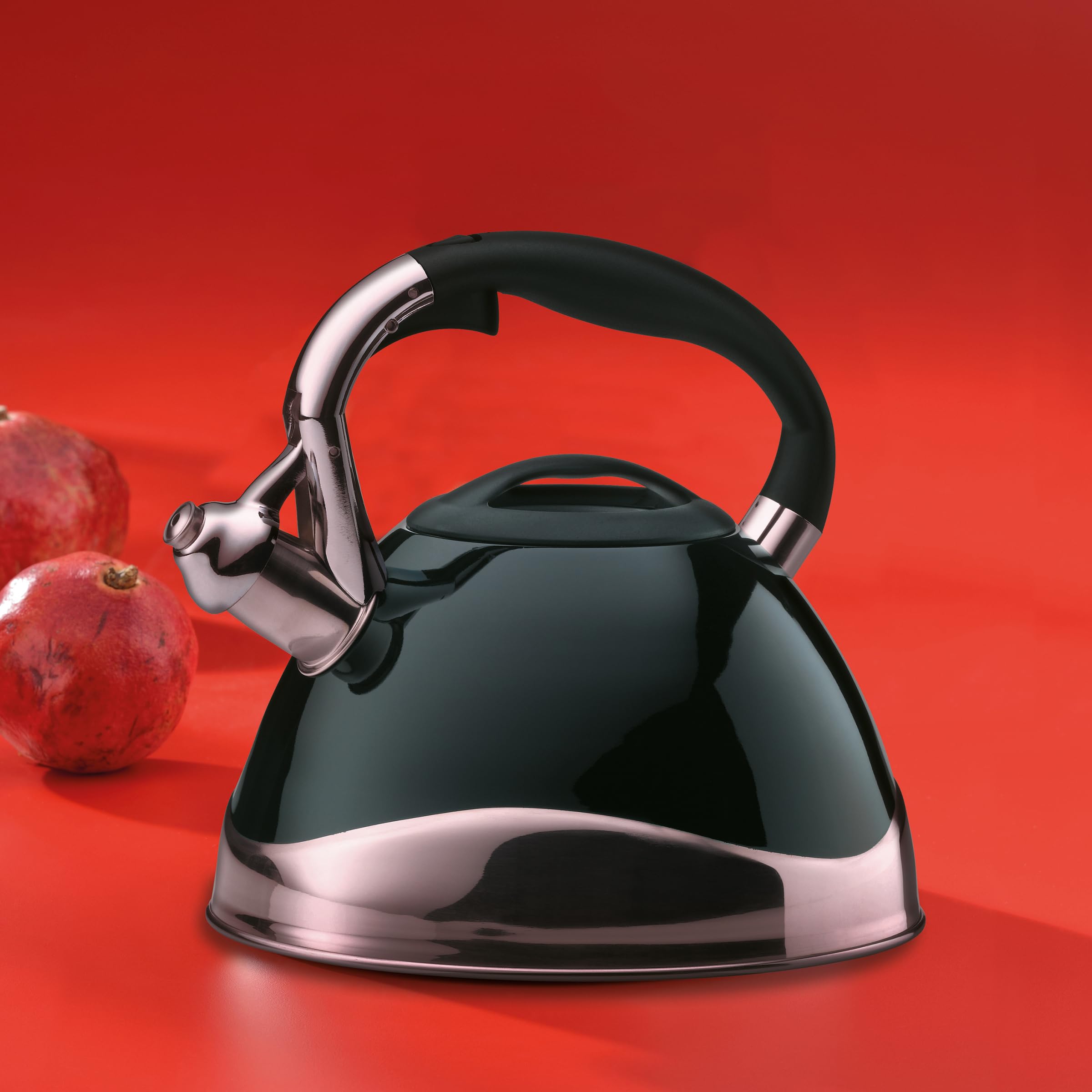 kela Bouilloire à induction 3L, bouilloire à flûte en acier inoxydable, pour tous les types de cuisinières, avec ouverture sécurisée du couvercle verseur par bouton-poussoir, VARUS, noir brillant