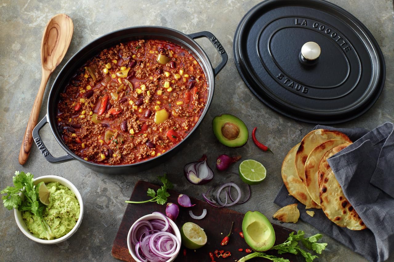 Staub Cocotte ovale in ghisa 1-qt - nero opaco, Made in France
