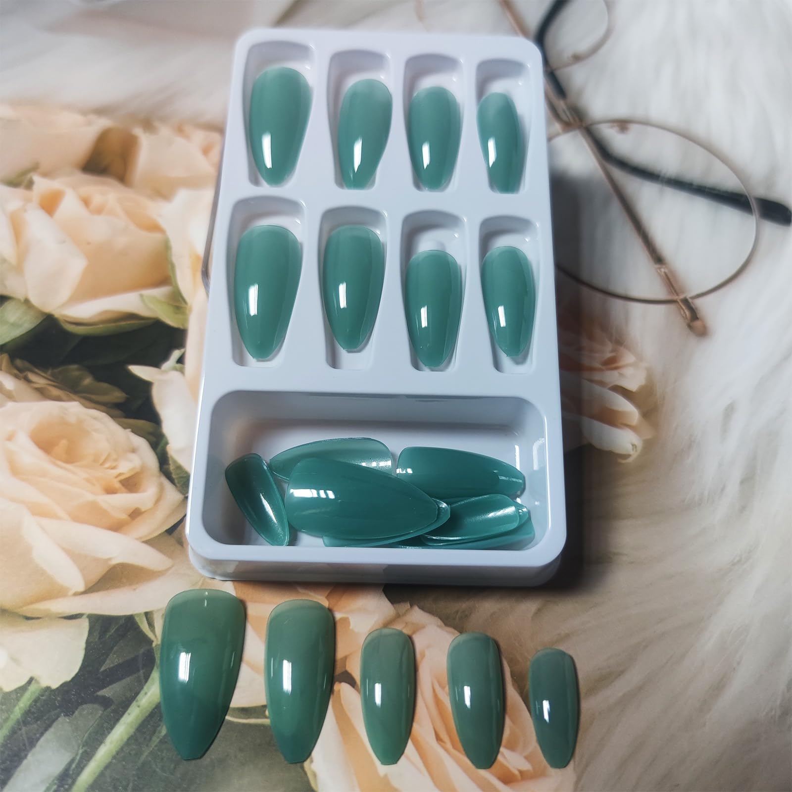 Halloween Bat Press on Nails for DIY Manicure Glossy Purple French Tips 24Pcs Acrylic Medium Almond False Nails Gel Glue on Nails Evil Bats Fake Nails Stick on Nails for Women Girls French Tips Design: Design 16