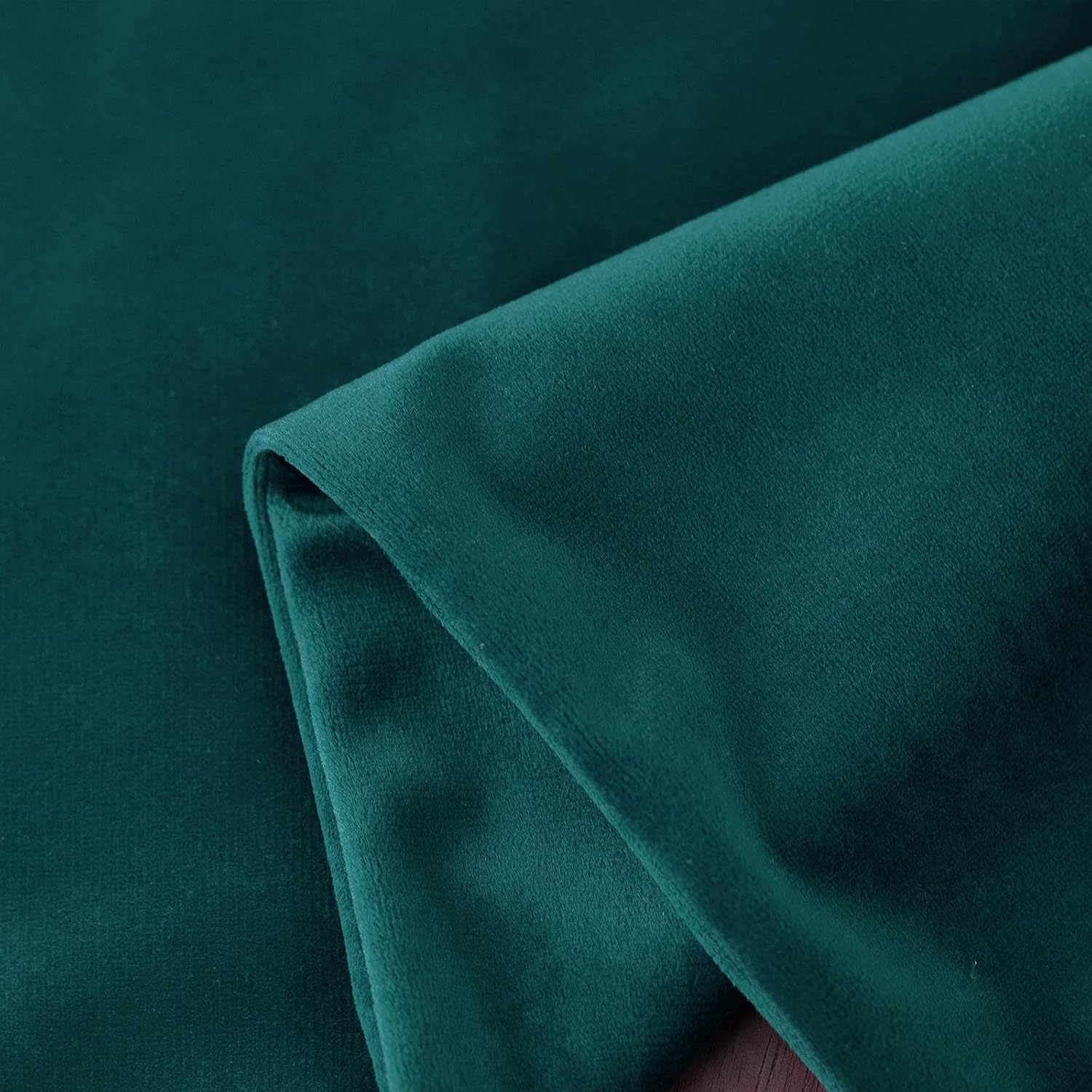MUDILY Pack of 2 Velvet Soft Decorative Square Throw Pillow Covers Cushion Case for Sofa Chair Bedroom Car, Teal 16 x 16 Inch 40 x 40 cm