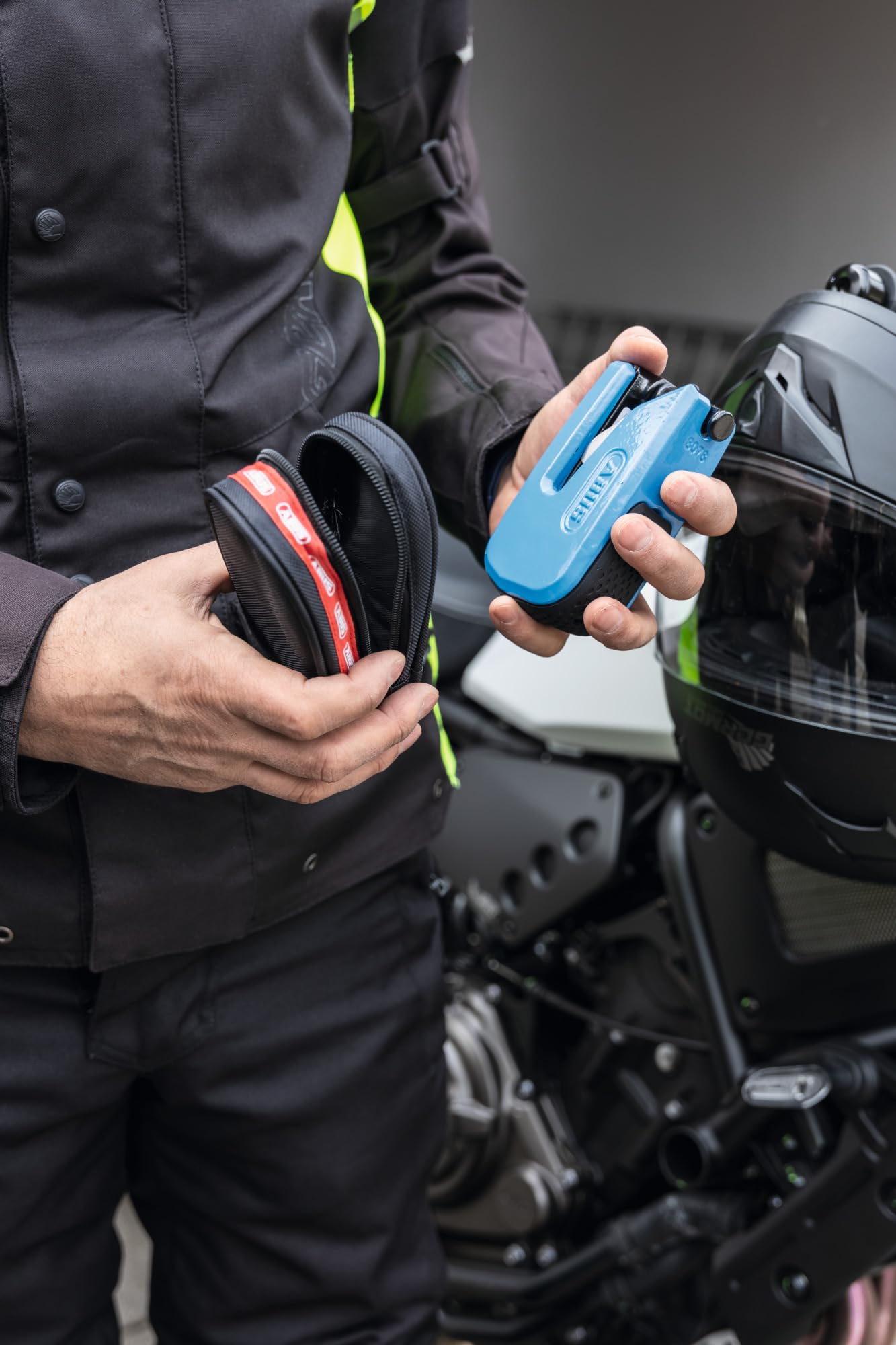 ABUS Bremsscheibenschloss 8078 Detecto BU SRA SmartX 2.0 - smartes Motorradschloss - öffnen per Smartphone - 100 dB Alarm Sicherheitslevel 18 - Blau