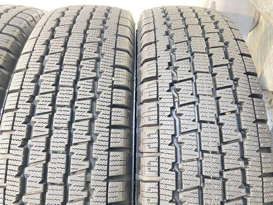 ①145/80R12 80/78N LTバリ山！中古スタッドレス4本セット ①145/80R12 80/78N LTバリ山！中古スタッドレス4本セット