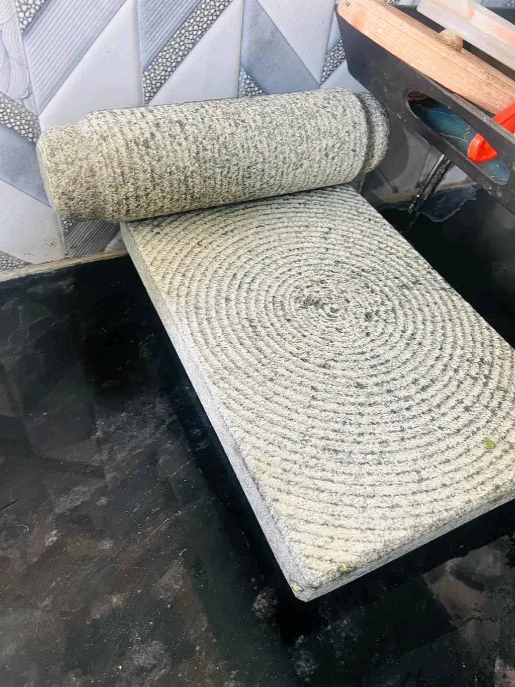 Buy Handmade Traditional Stone Kalvam/Mortar & Pestle/Kuzhi  ammi/Kharal/Okhali & Mushal/Grinding Stone/Large Size, (8.7 Inch, 7.5 kg)  Online at Low ...