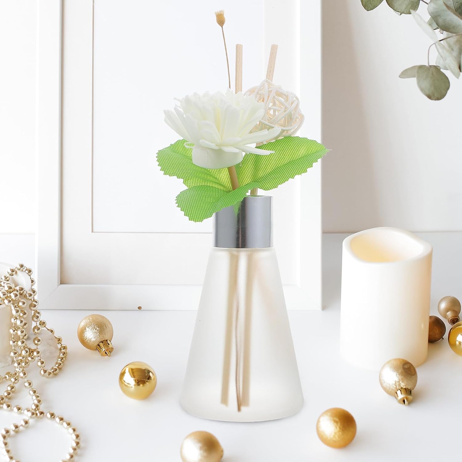 HEMOTON Aroma Diffuser Glass Bottles with Dried Flower Rattan Sticks, 3pcs Ocean Scent Reed Diffuser Set for Bathroom and Home Fragrance Decoration