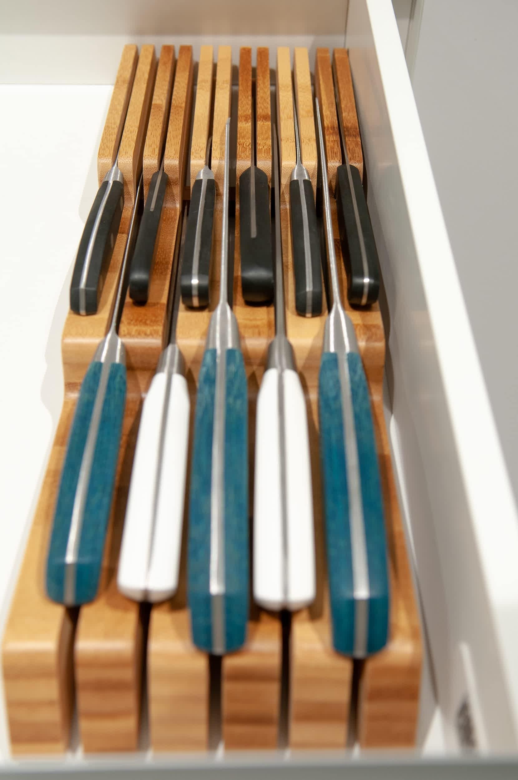 Arcos Taco Organizador de Cuchillos para Cajón, Bambú, Apto para Cajones de hasta 25 cm, Tamaño 39x432x139 mm, Almacenamiento Seguro y Elegante, Color Marrón