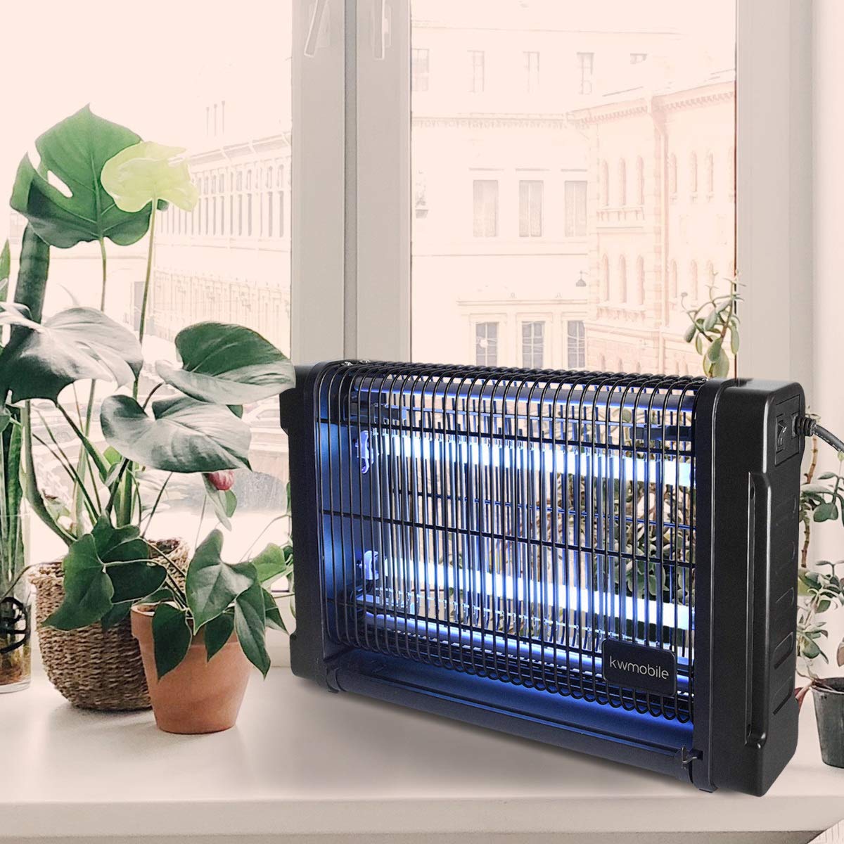 kwmobile Lámpara Mata eléctrica de 40 V - Luz UV Anti Mosquitos - Lámpara exterminadora de Moscas Avispas y Otros Insectos - con Gancho