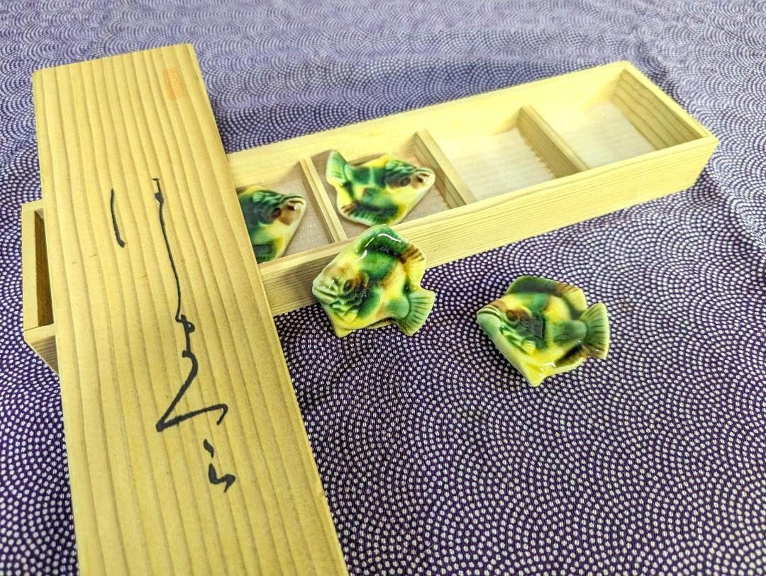 長崎古三色魚型箸立て 5個入 箸置き 陶器 箱付 Amazon.co.jp: 【昭和レトロ長崎三彩魚型箸置き（5個セット