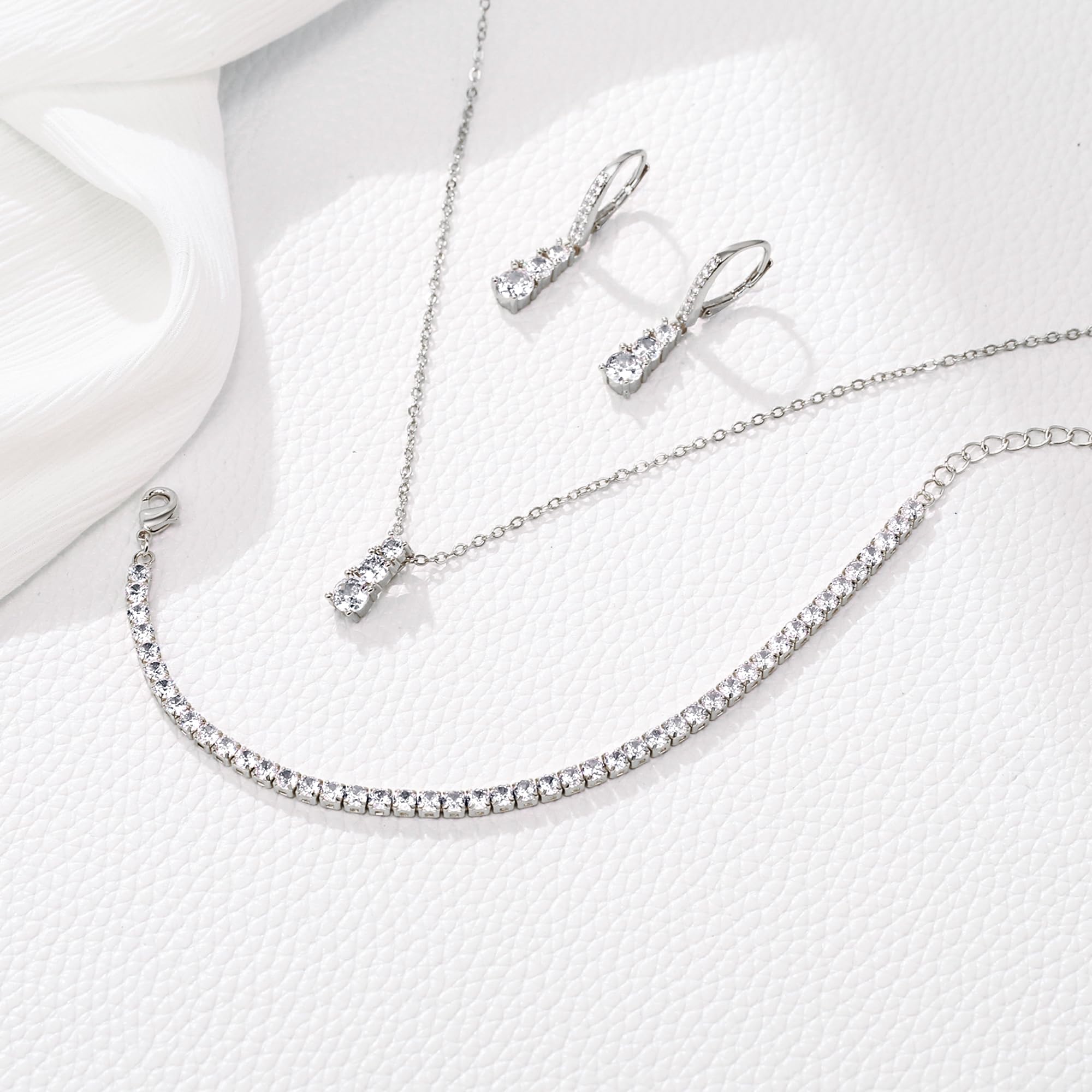 Trilogy, set di gioielli da donna con zirconi cubici e orecchini