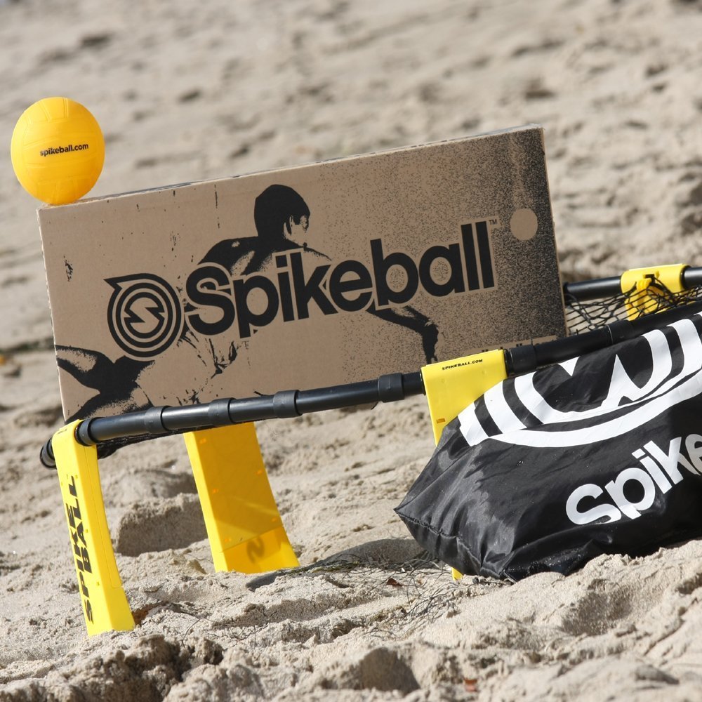 Amazon.co.jp: ビーチや公園で遊べる スパイクボール セット 場所を