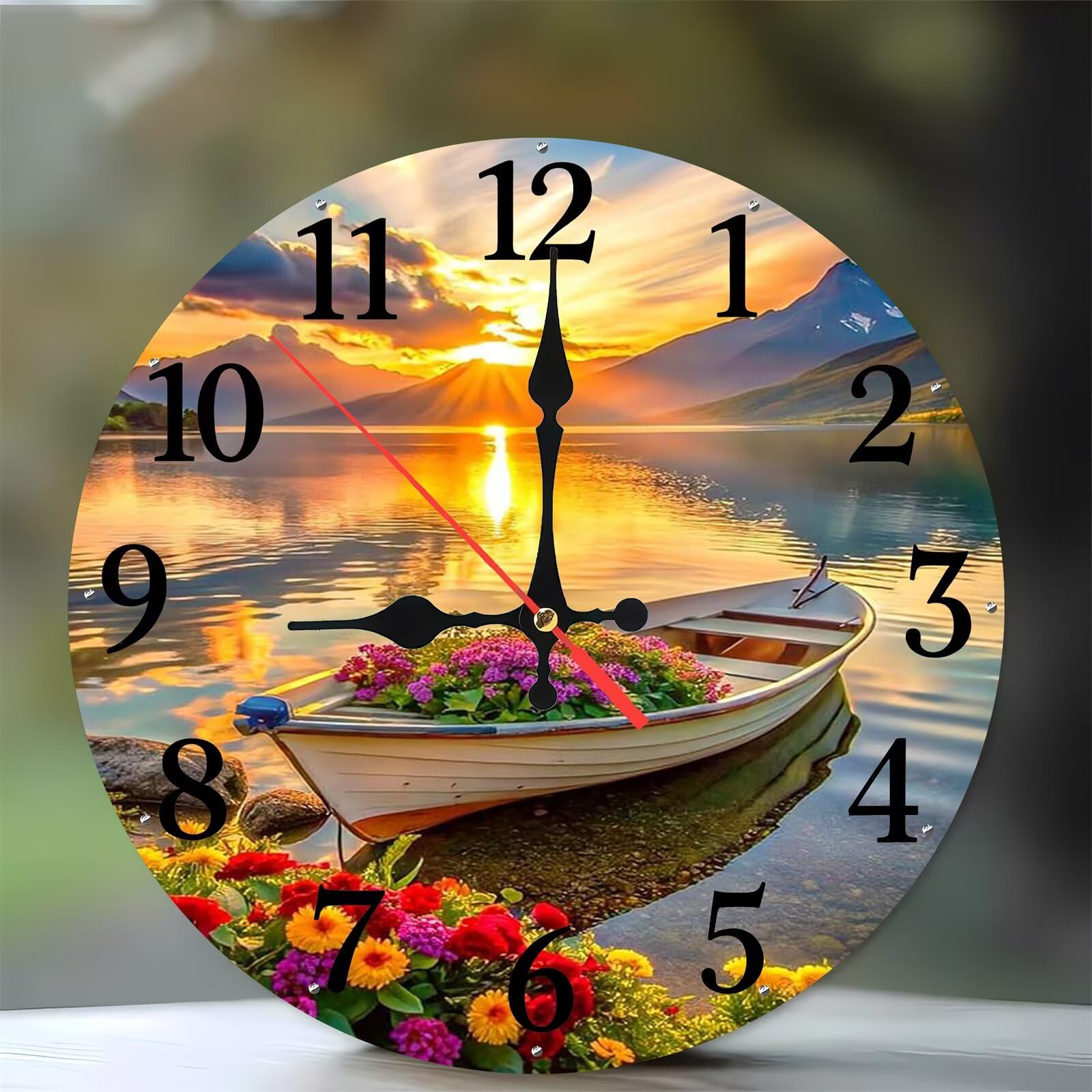 Horloge murale en bois pour cuisine et salon créant une ambiance zen avec son décor marin