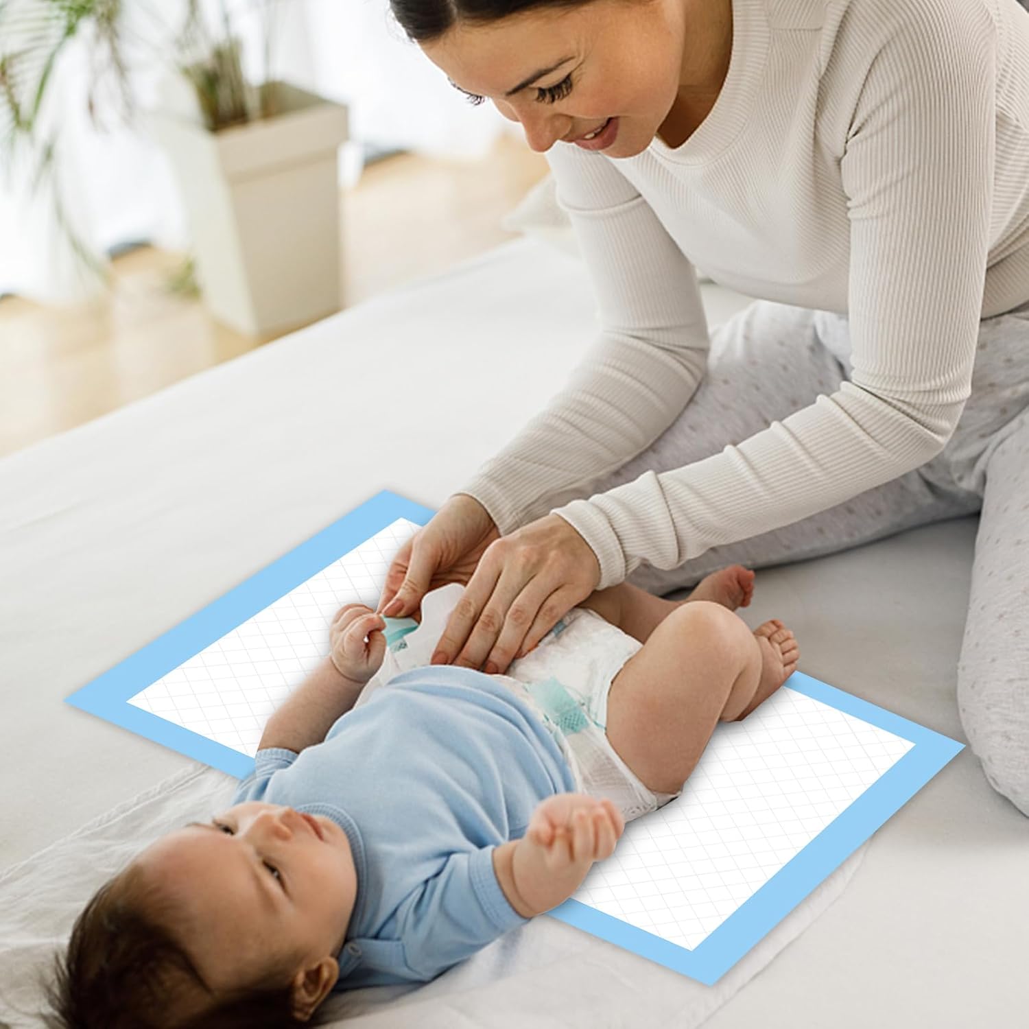 100 Pack Disposable Changing Pads,17 X 13 in Baby Disposable Underpads,Ultra Absorbent Disposable ,Waterproof Diaper Changing Pad,Leakproof Breathable Underpads Bed Table Protector Mat