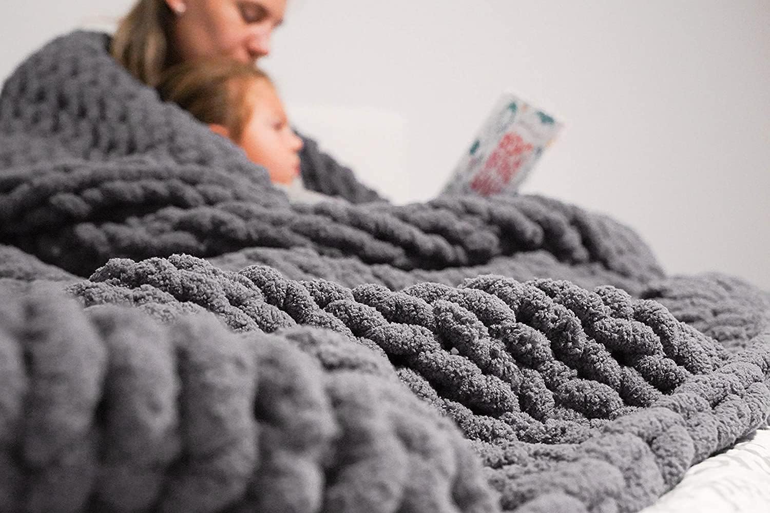 clootess Chunky Knit Blanket Chenille Throw Warm Soft Cozy for Sofa Bed Boho Home