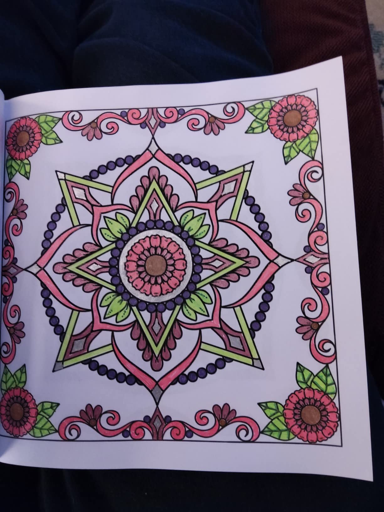 Amazon | Mandalas With Beautiful Borders: A coloring book featuring 40 ...
