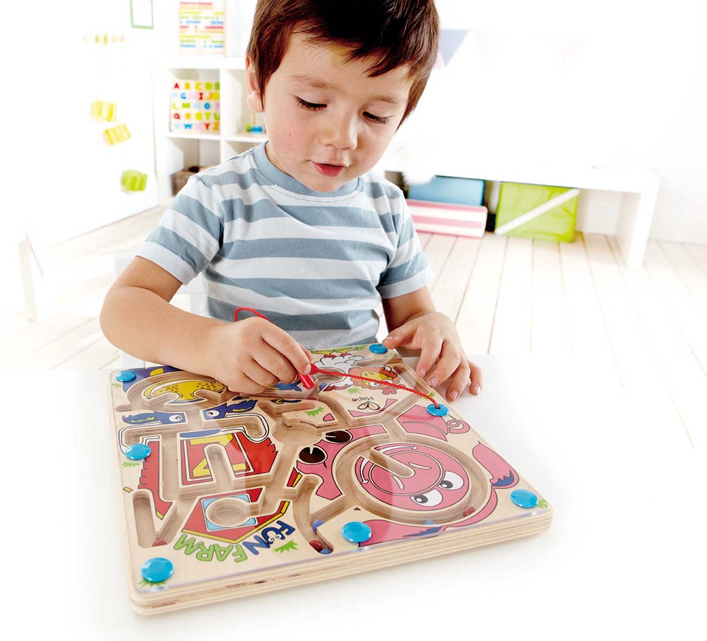 Hape Labirinto Magnetico Marino – Gioco In Legno Per Bambini Con Bacchetta Magica