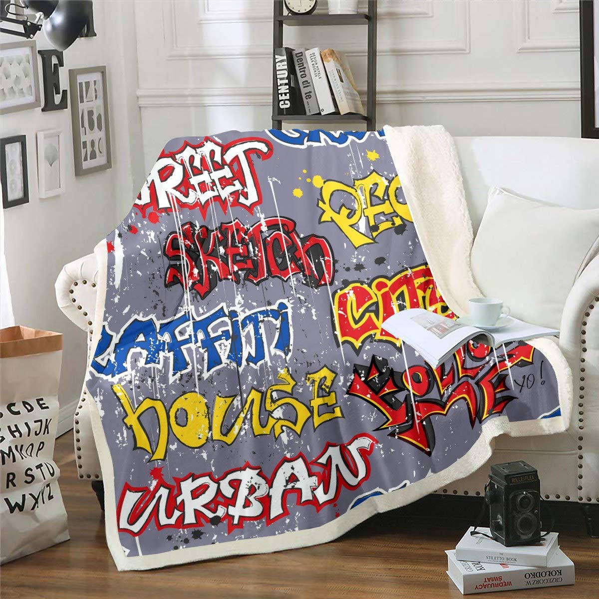Loussiesd Boys Multi 12 Graffiti Pattern Throw Blanket Hippie Graffiti Style Sherpa Blanket For Couch Chair Sofa Youth Hip Hop Fleece Blanket Street Culture Theme Warm Plush Blanket Bedroom Decor Baby 30"X40"