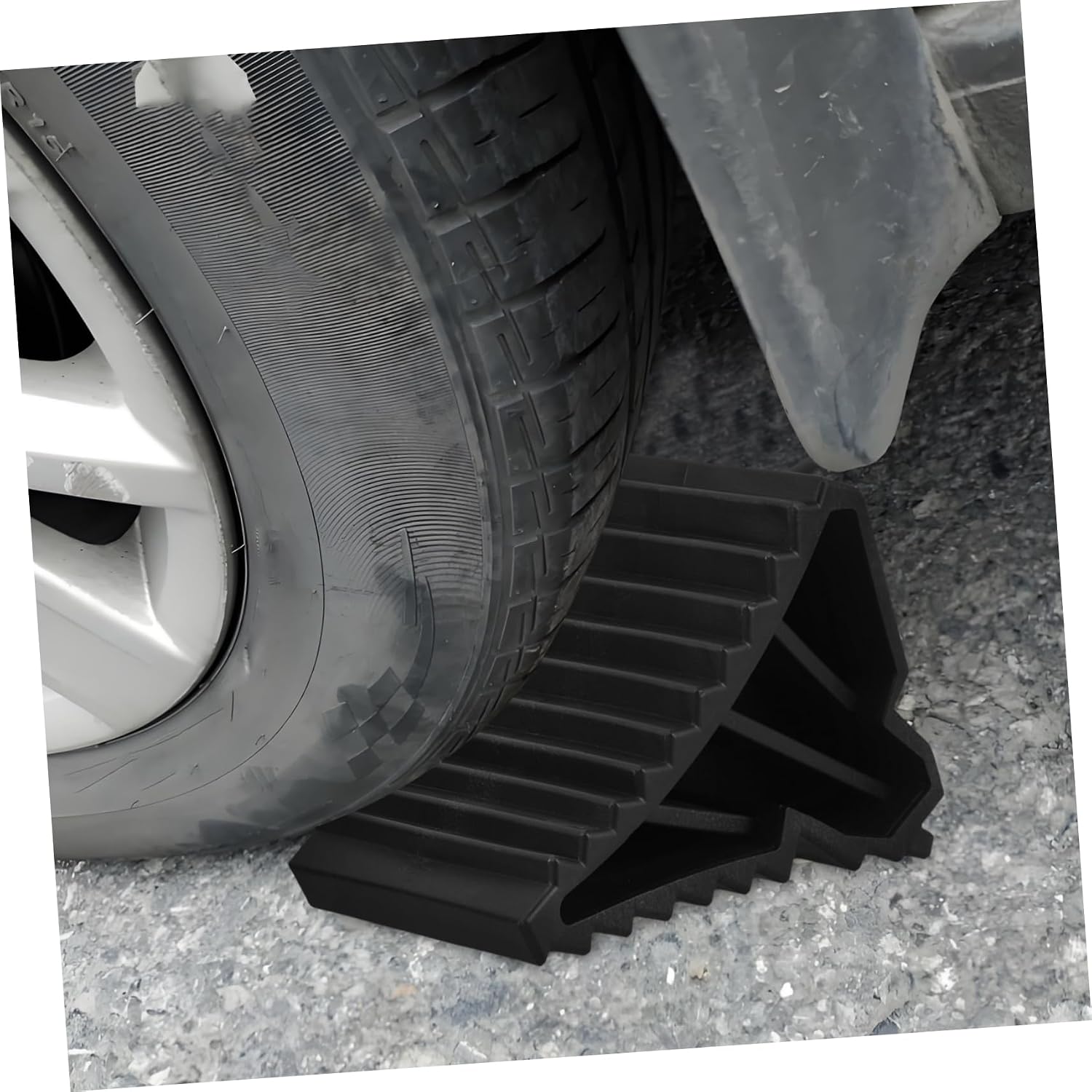 OUNONA Heavy Duty Rubber Wheel Chocks Tire Skid Prevention and Safety Enhancement for Trailer Truck and Car Durable Wheel Stopper and Stabilizer