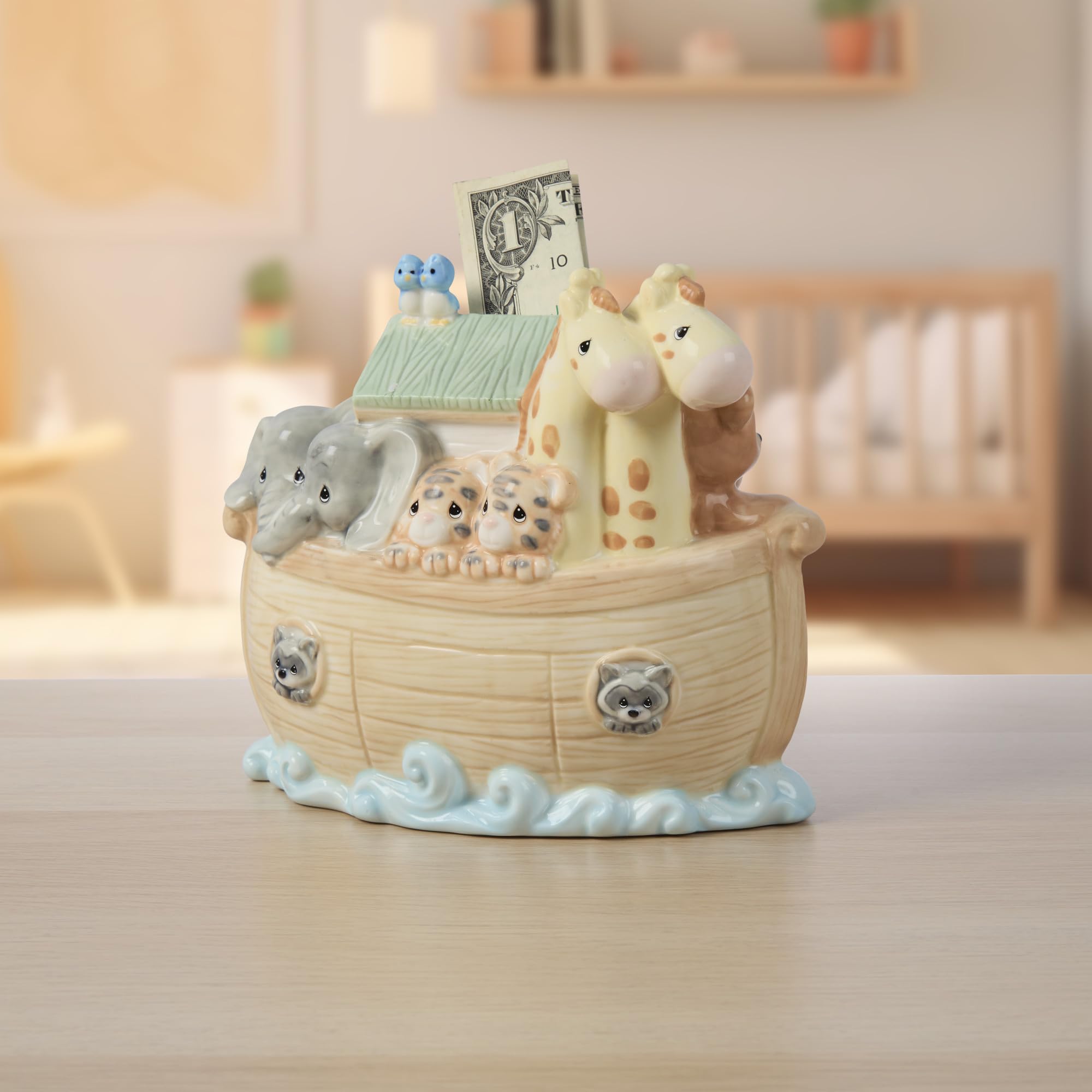 PLAVE　ムメミム　ノア　NOAH POWER BANK Amazon.com: Precious Moments Noah's Ark Porcelain Baby Bank