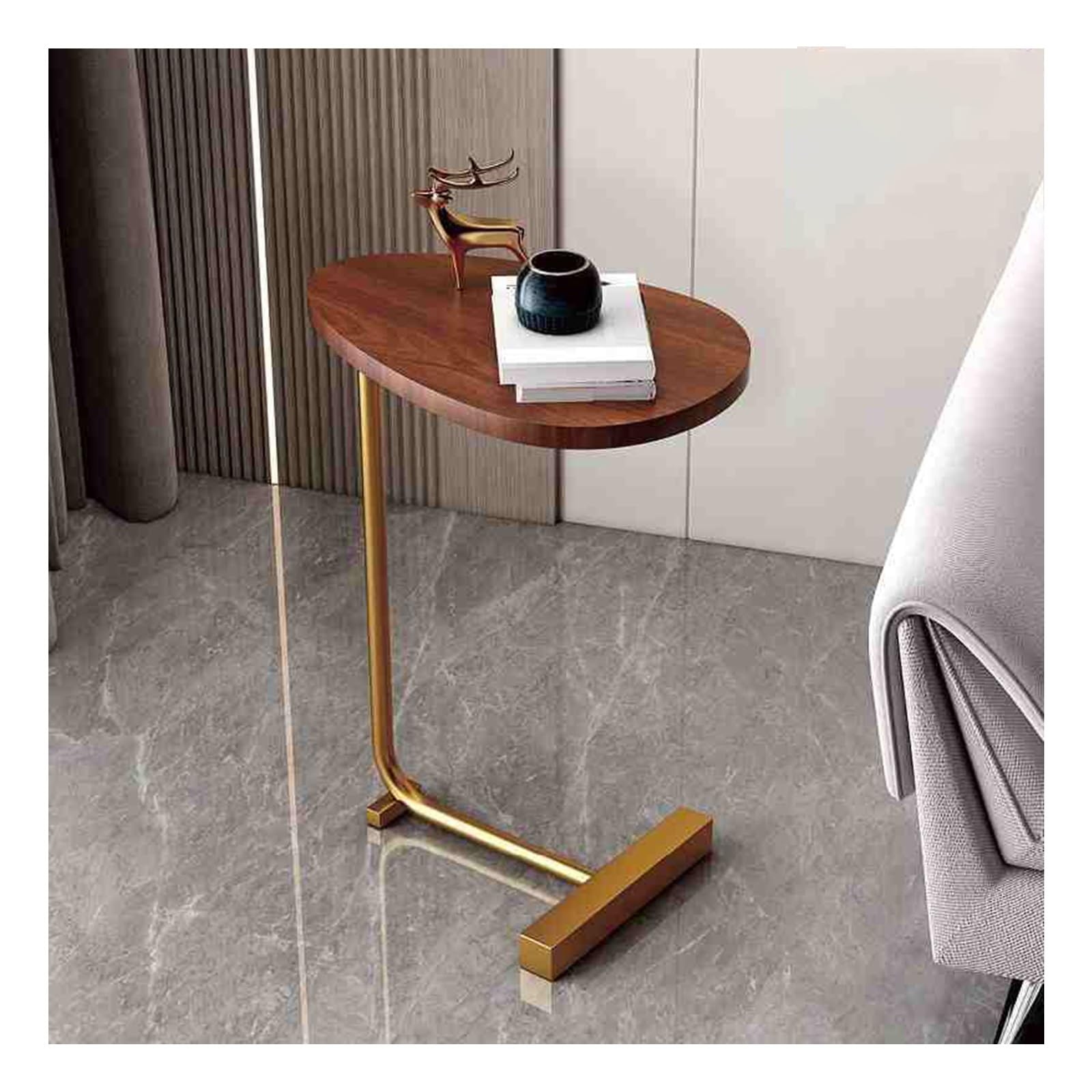 Mesa auxiliar de madera y metal ideal para tomar café junto al sofá del salón