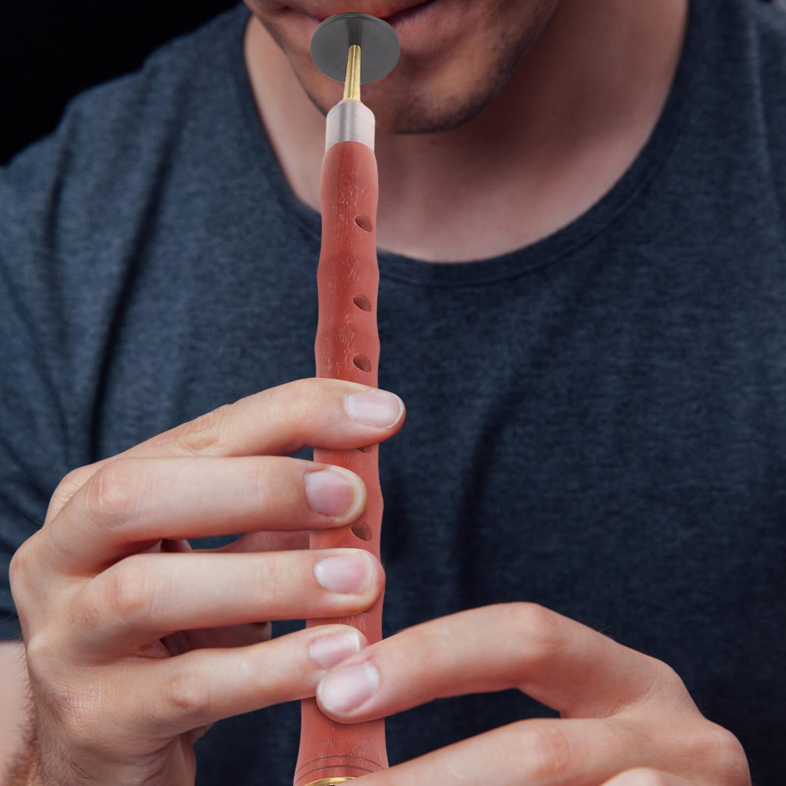 ULTECHNOVO Traditionelles Suona Blasinstrument aus Rotem Sandelholz mit Kunststoffrohrblatt Leicht zu Tragen für Anfänger und Professionelle Musiker im C dur Ton Zufällige Zufällige Farbe