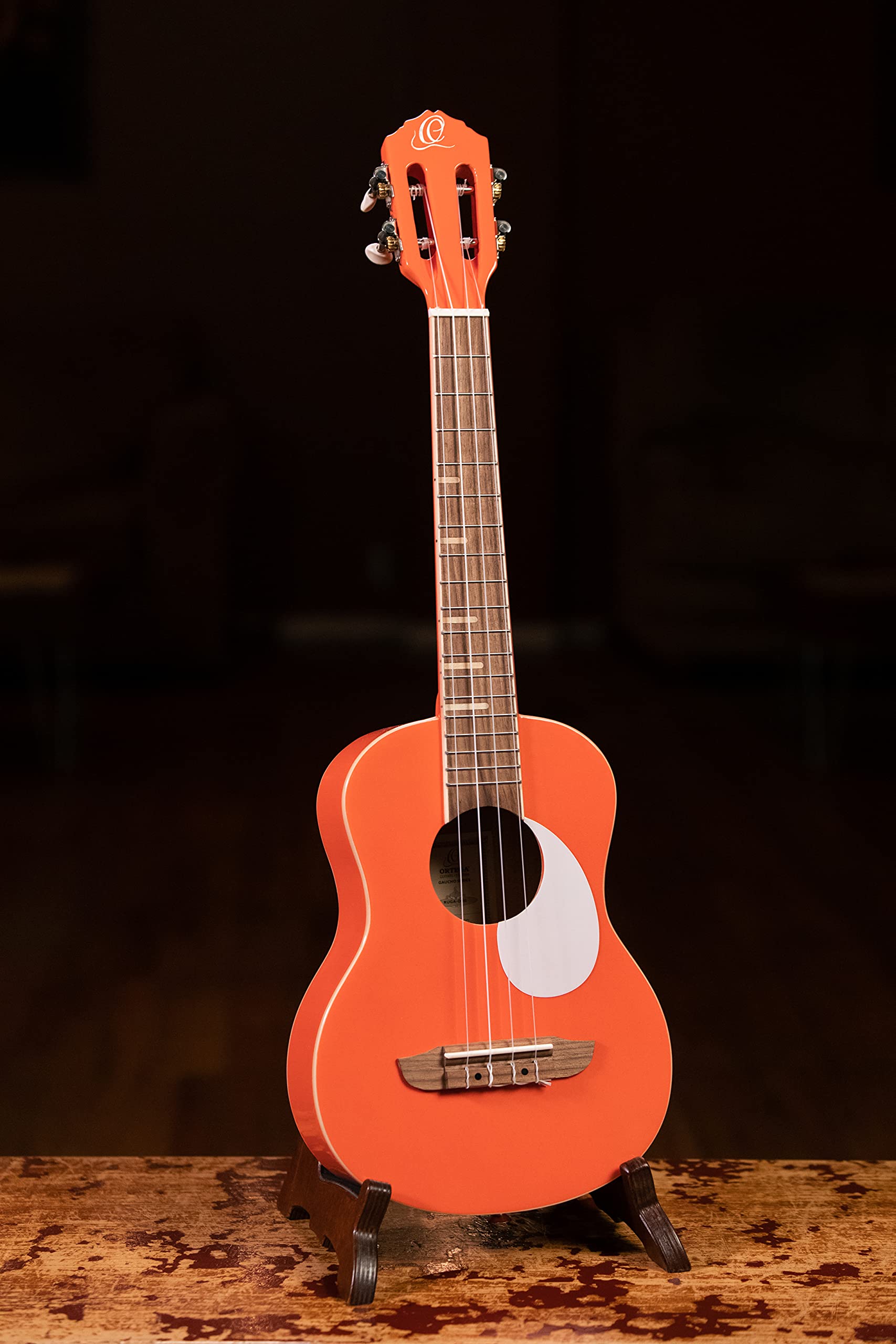 Ortega Guitars Ukulele Tenore arancione - Serie Gaucho - include Gig Bag - legno di Agathis (RUGA-ORG)