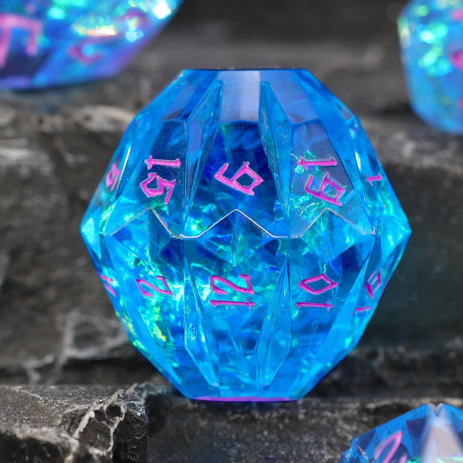 FONVGOGO Polyhedral Dice Set, DND Dice Set Resin Dungeons and Dragons Gifts Ideas Role Playing RPG Dice Cool Dice 7 Piece D20 D12 D10 D8 D6 D4（Blue and Purple）