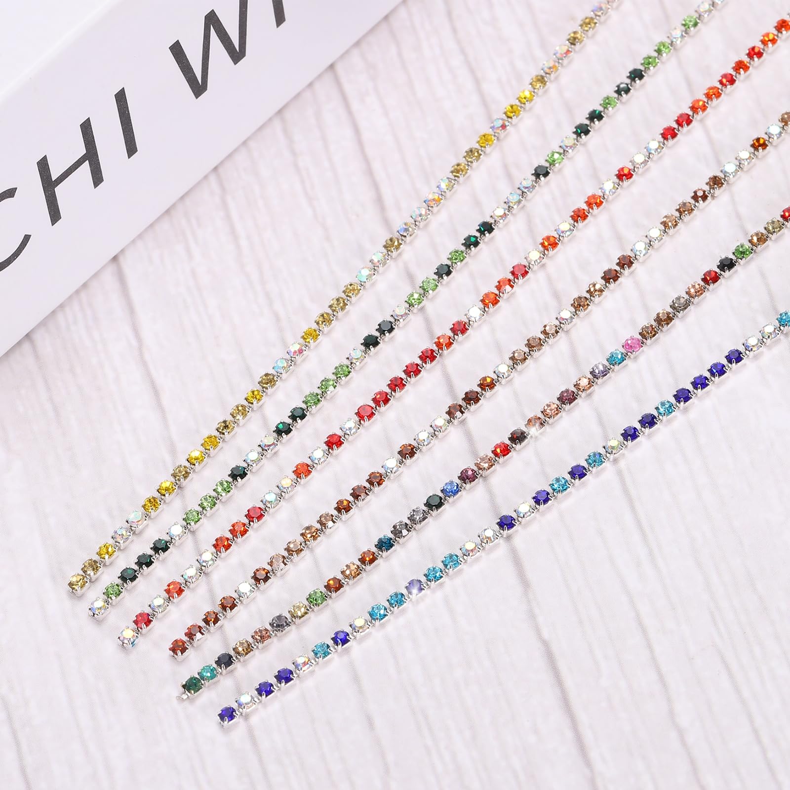 QUARKZMAN 11 Iarde 2mm Cristallo Strass Diamante Catena Chiusura Coppa Rifinito Catena per Cucire Artigianato Gioielli Fai da Te Decorazioni Matrimoni Arcobaleno