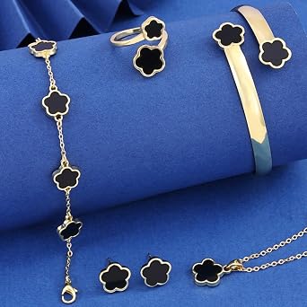 Four-Leaf Clover Jewellery Set for Women 18K Gold Plated Alloy Jewellery 5PCS Pendant Necklace Stud Earrings Ring Bracelet Set Flower Jewellery Christmas Birthday Gift