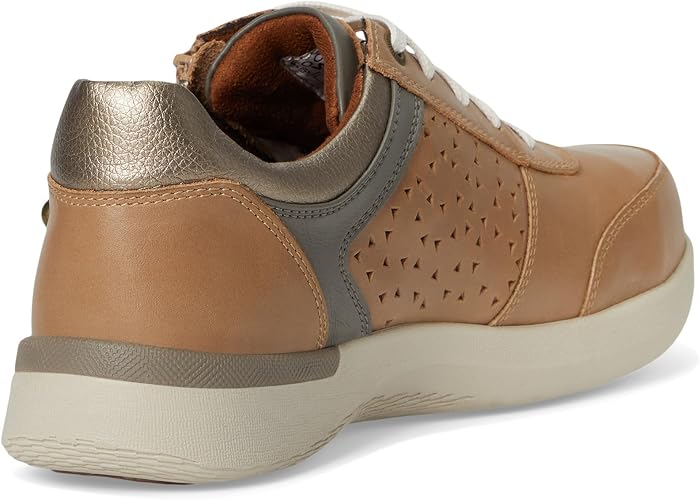 Женские кроссовки Rockport truFLEX® Fly Skylar Work EH Comp Toe, цвет: Бежевый — фото 5