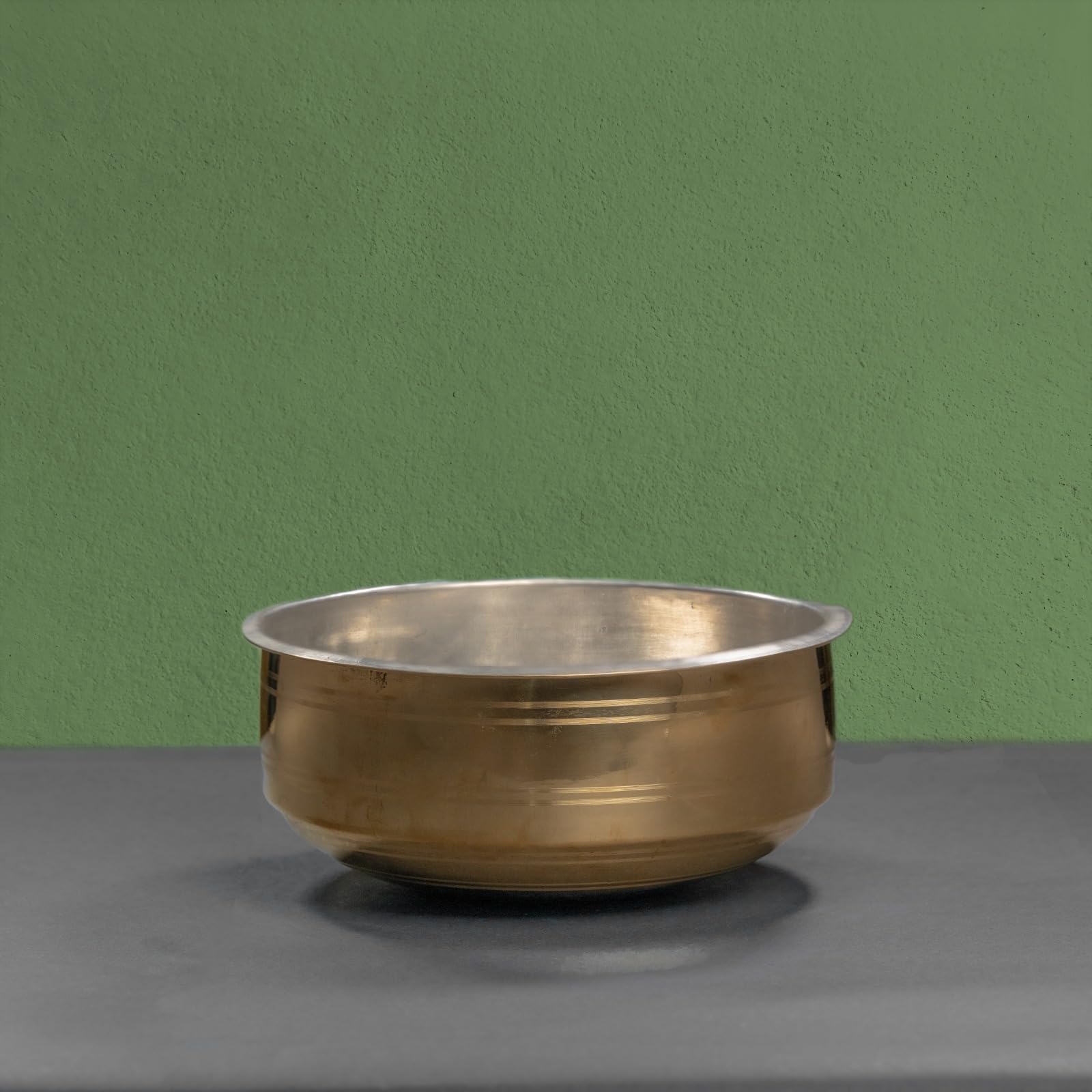 Zishta Handmade Traditional Brass Cooking Pot Sarva Kadhai (Large) | Handi / Pot for Cooking | 4 Litres | Brass Handi for Cooking Rice / Biryani / Curry | Brass Utensils for Kitchen Cooking | Brass (Dia: 26.5cm, Cap: 4-4.2L, H: 11.5cm, 1.0 Kg) 2