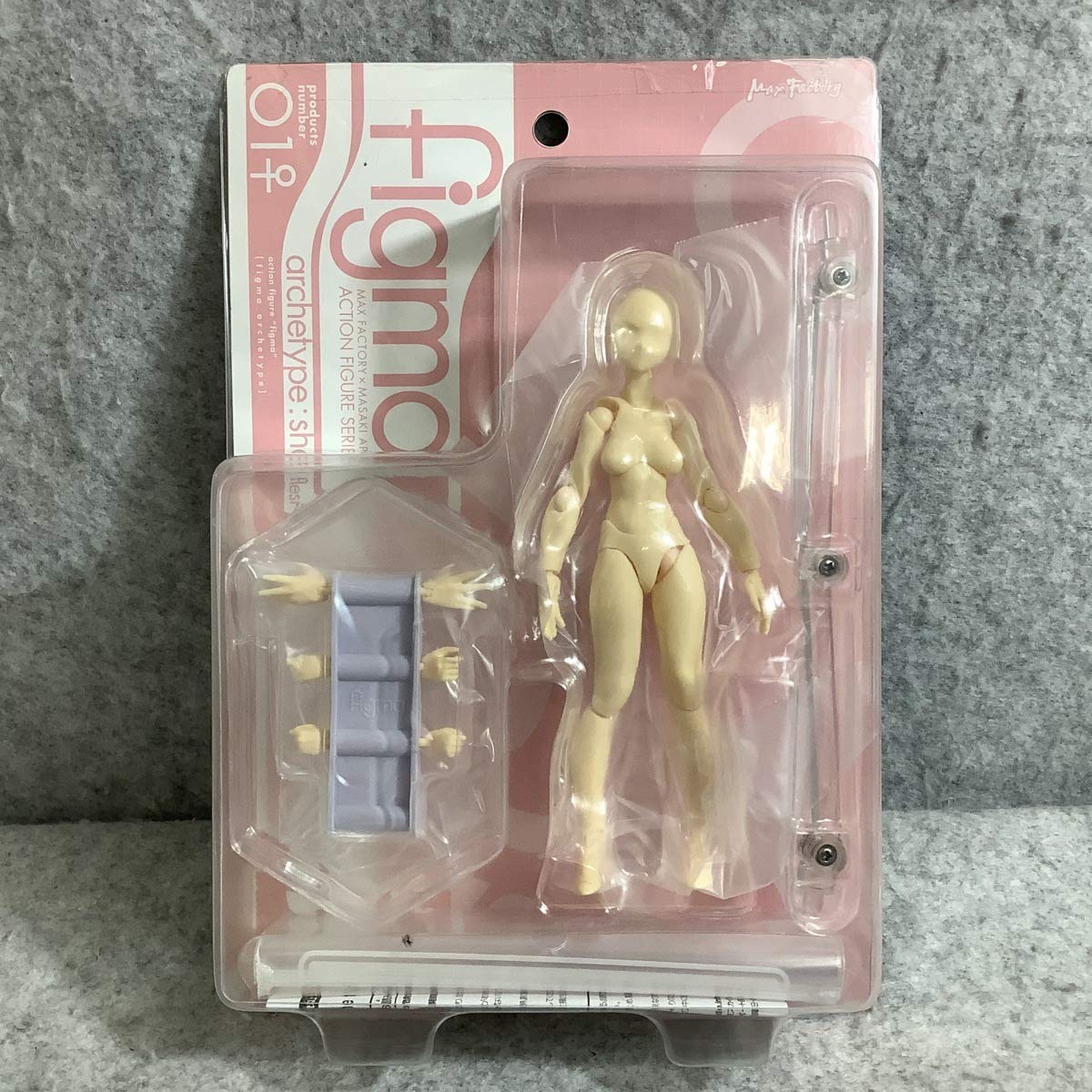 Amazon.co.jp: figma 01 archetype:she flesh color ver. + figma 01