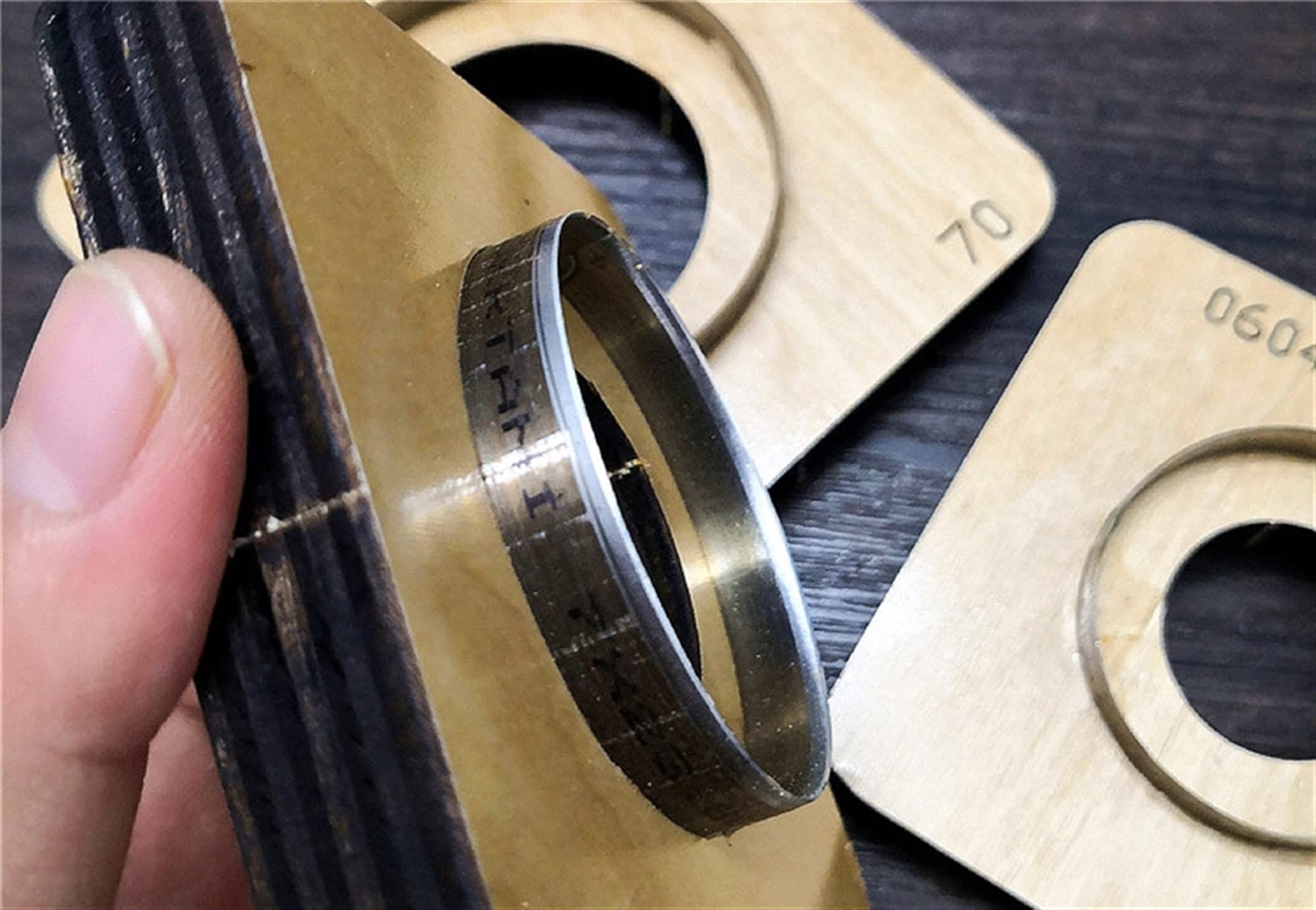 Stampo da taglio circolare in acciaio giapponese da 1 pezzo: punzone in acciaio fustellato durevole for artigianato in pelle e progetti in cartone(140mm)