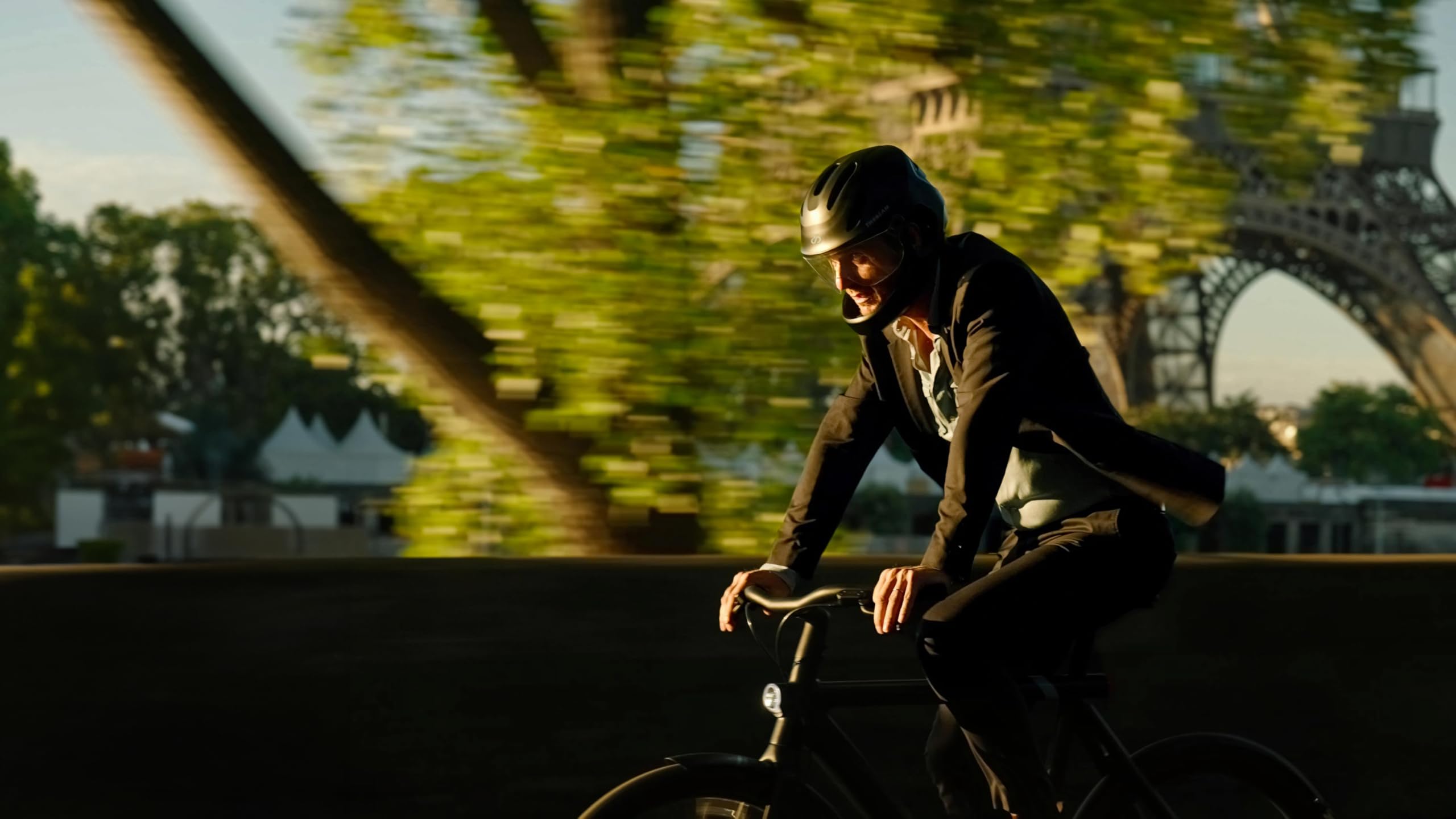 THE BEAM Casco INTEGRAL MIPS – Para E-Bike, Protección Facial Completa para Hombre y Mujer, Sistema de Seguridad MIPS Integrado, Ligero, Ventilado, con Luz de Freno Inteligente